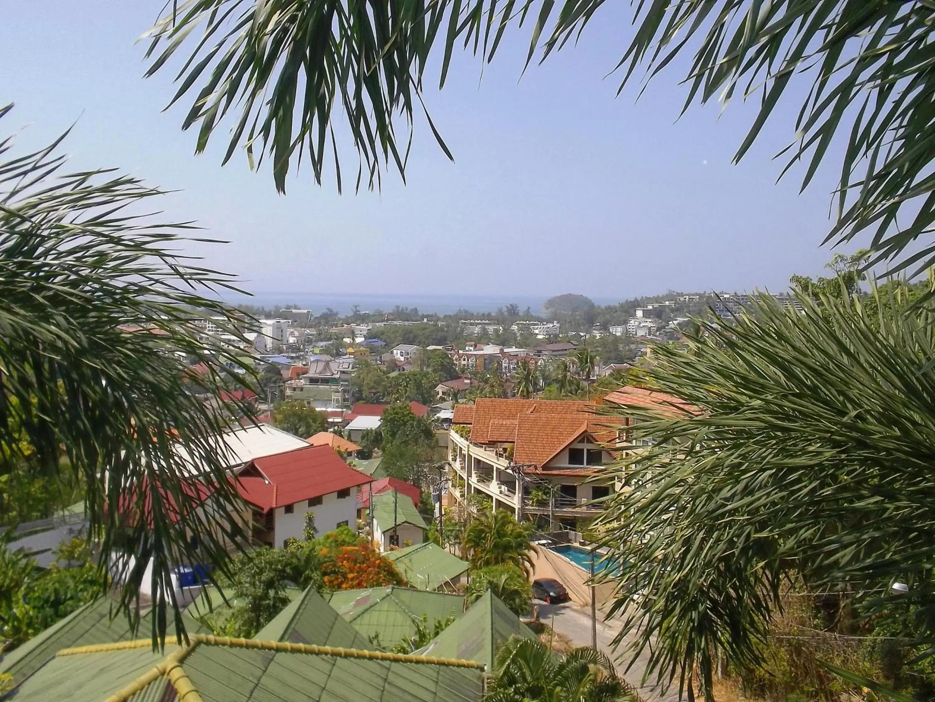 Day, Neighborhood in Mountain Seaview Luxury Apartments