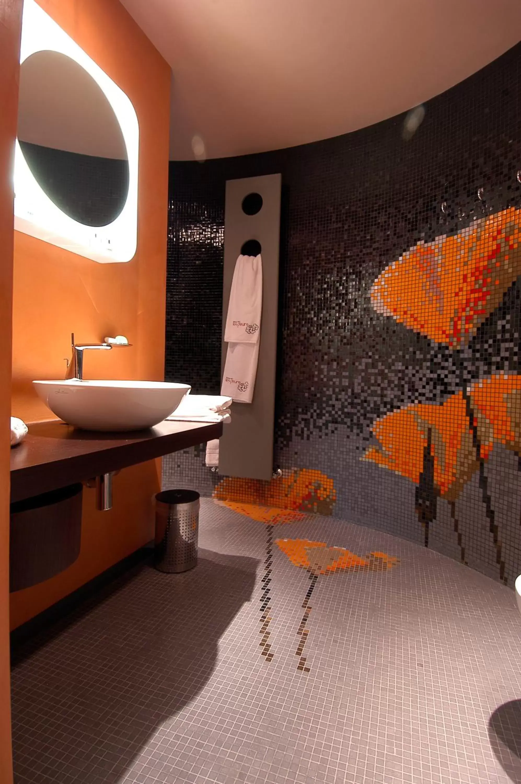 Shower, Bathroom in Les Fleurs Boutique Hotel