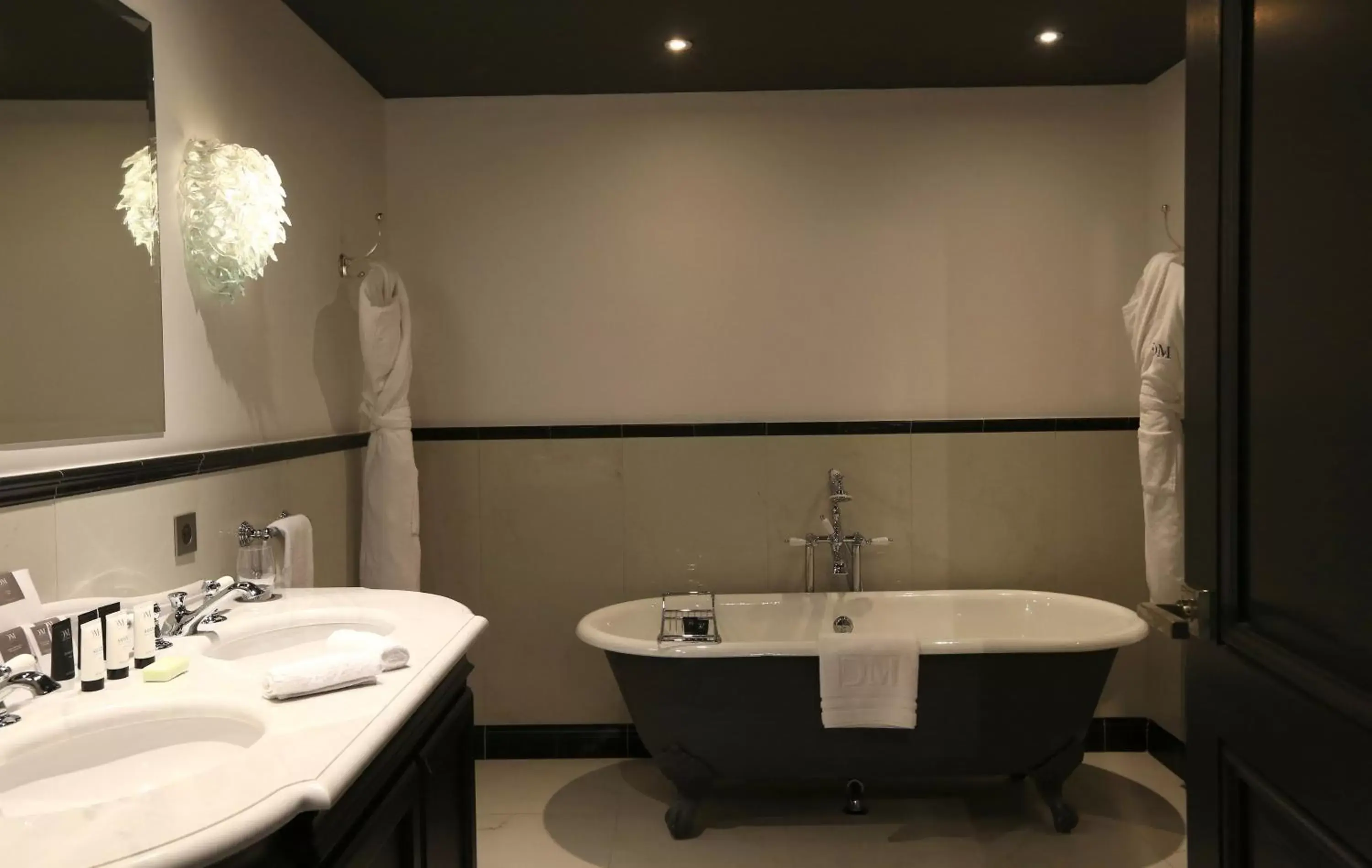 Bathroom in Domaine De Manville