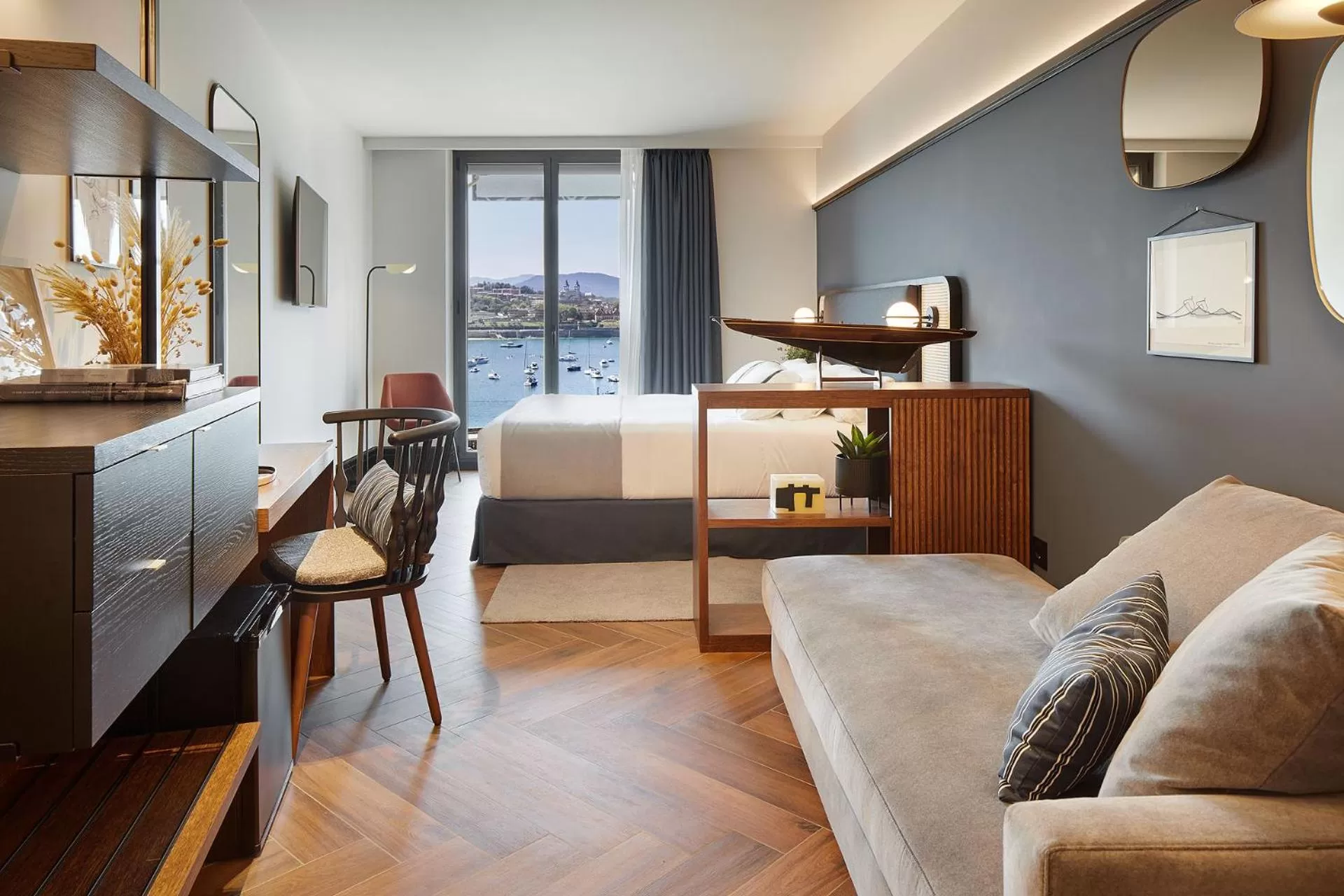 Photo of the whole room in Hotel SANSEbay