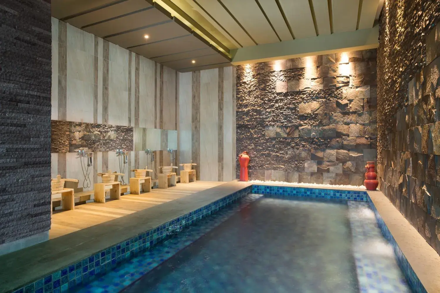 Spa and wellness centre/facilities, Swimming Pool in Grande Valore Hotel & Serviced-Apartment
