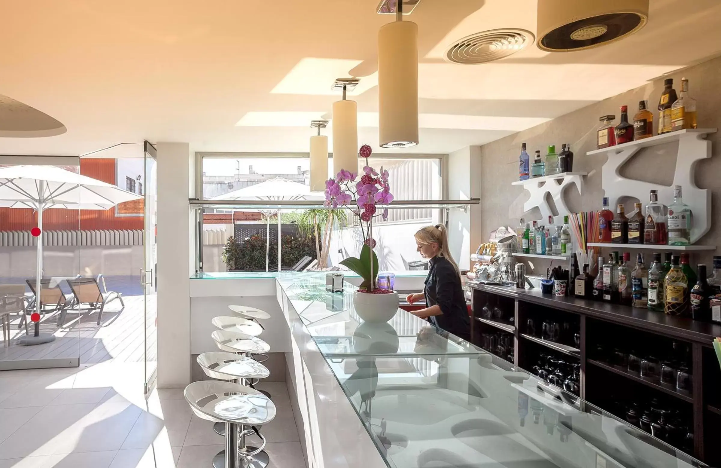 Lounge or bar, Restaurant/Places to Eat in Hotel RH Vinarós Aura