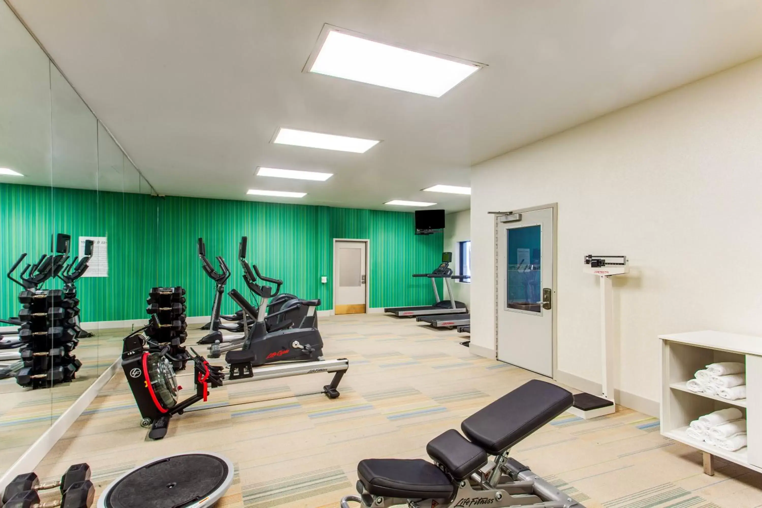 Fitness centre/facilities, Fitness Center/Facilities in Holiday Inn Express Hauppauge-Long Island, an IHG Hotel