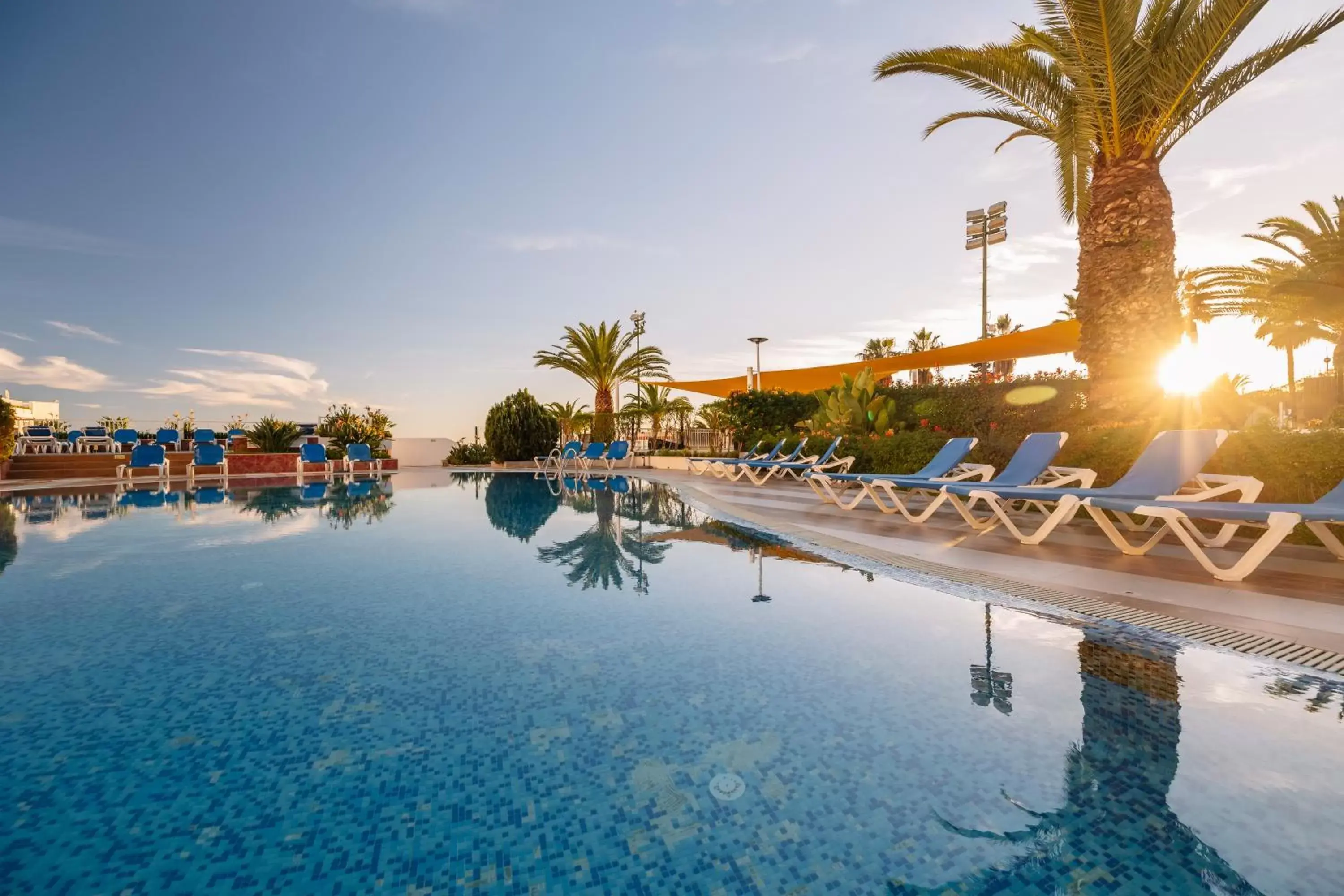 Swimming pool in Monicca Collection Suites and Residences Swimming pool in Monicca Collection Suites and Residences