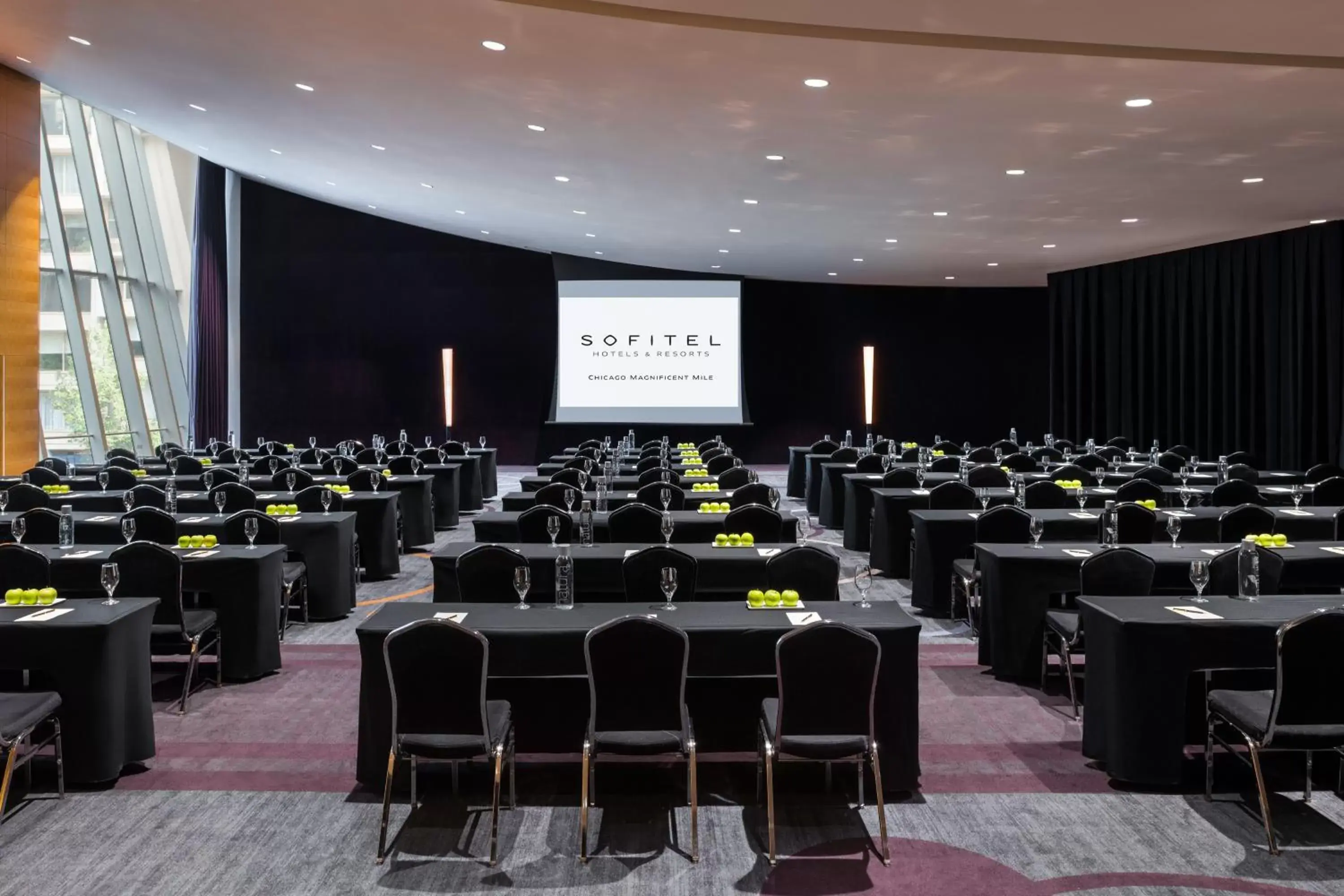 Meeting/conference room in Sofitel Chicago Magnificent Mile