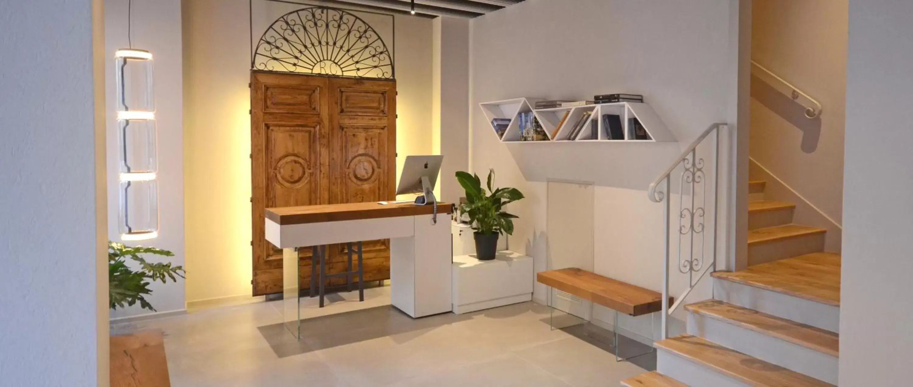 Lobby or reception, Kitchen/Kitchenette in Albergo Centrale