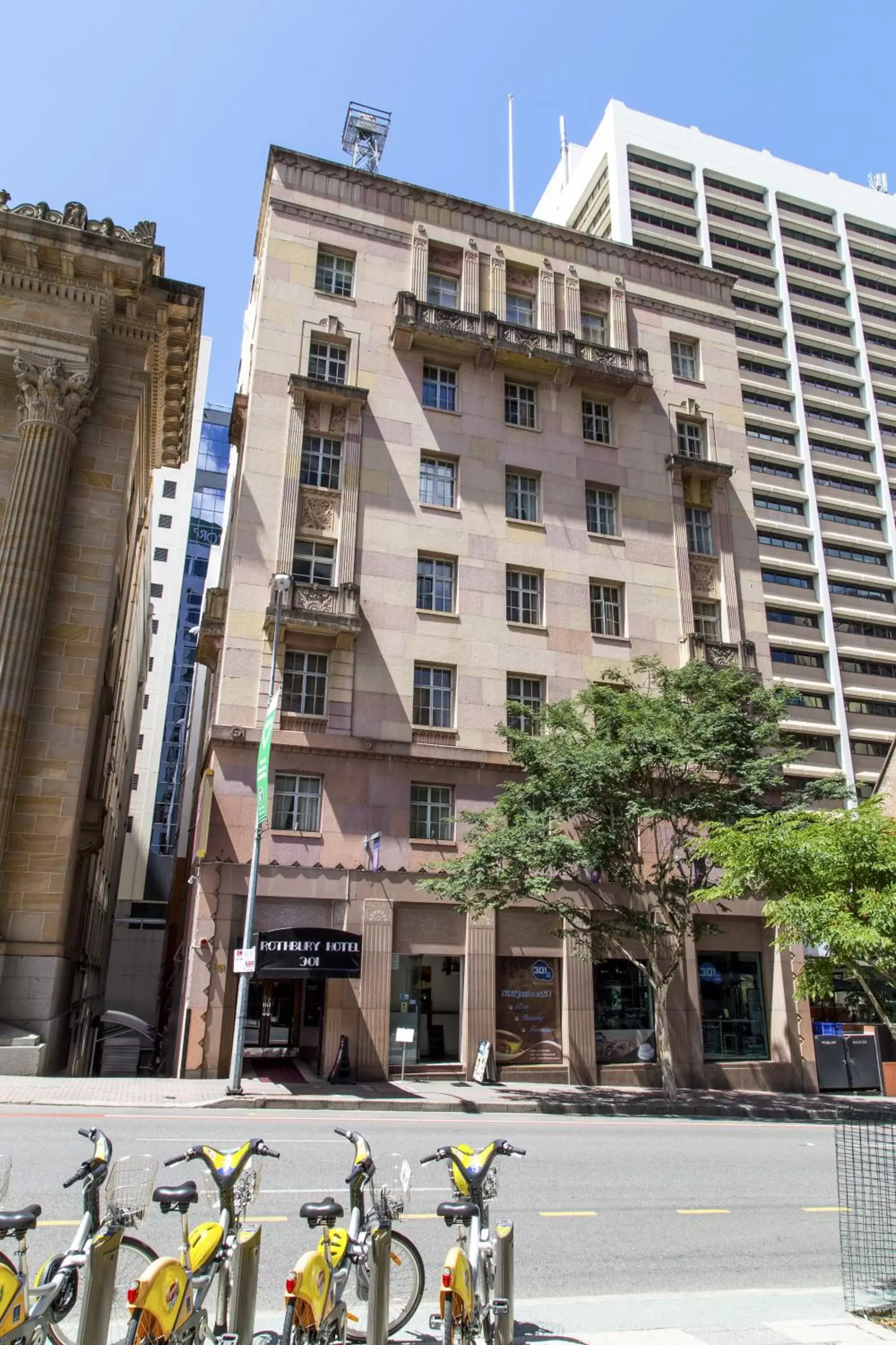 Property building in Rothbury Hotel Property building in Rothbury Hotel