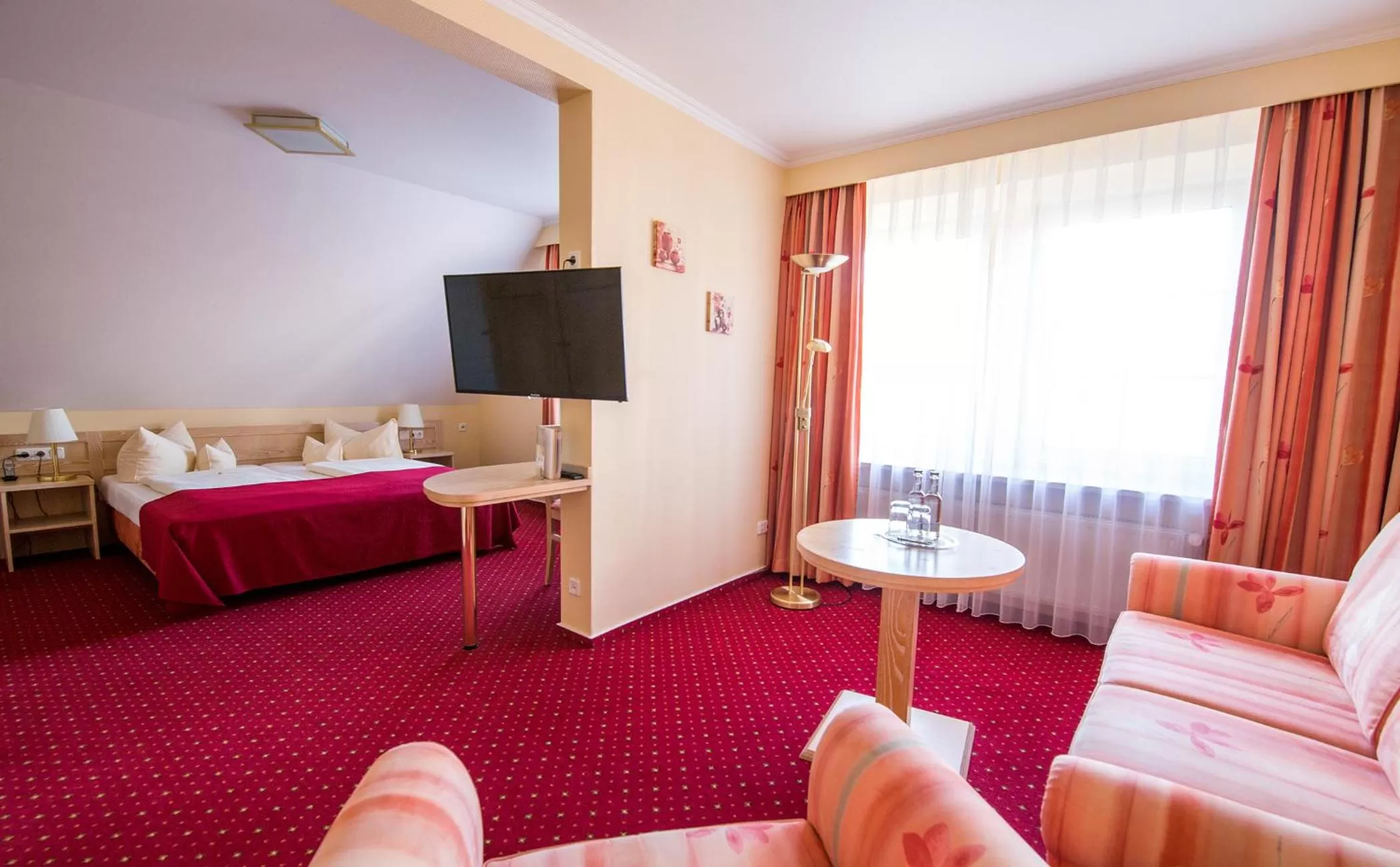 Photo of the whole room, Bed in Hotel Acht Linden