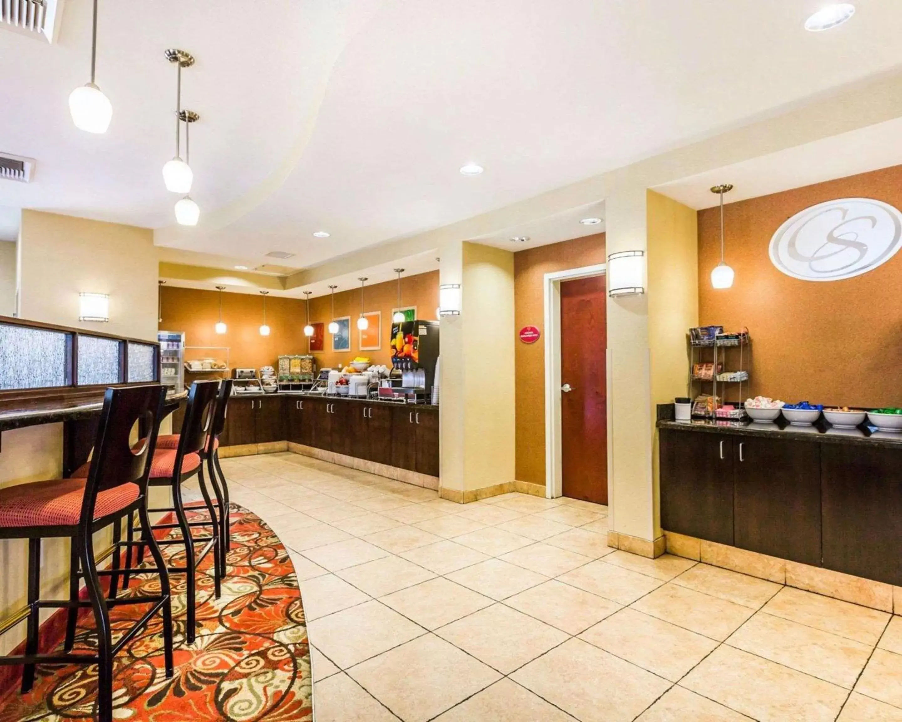 Restaurant/Places to Eat in Comfort Suites Blythe