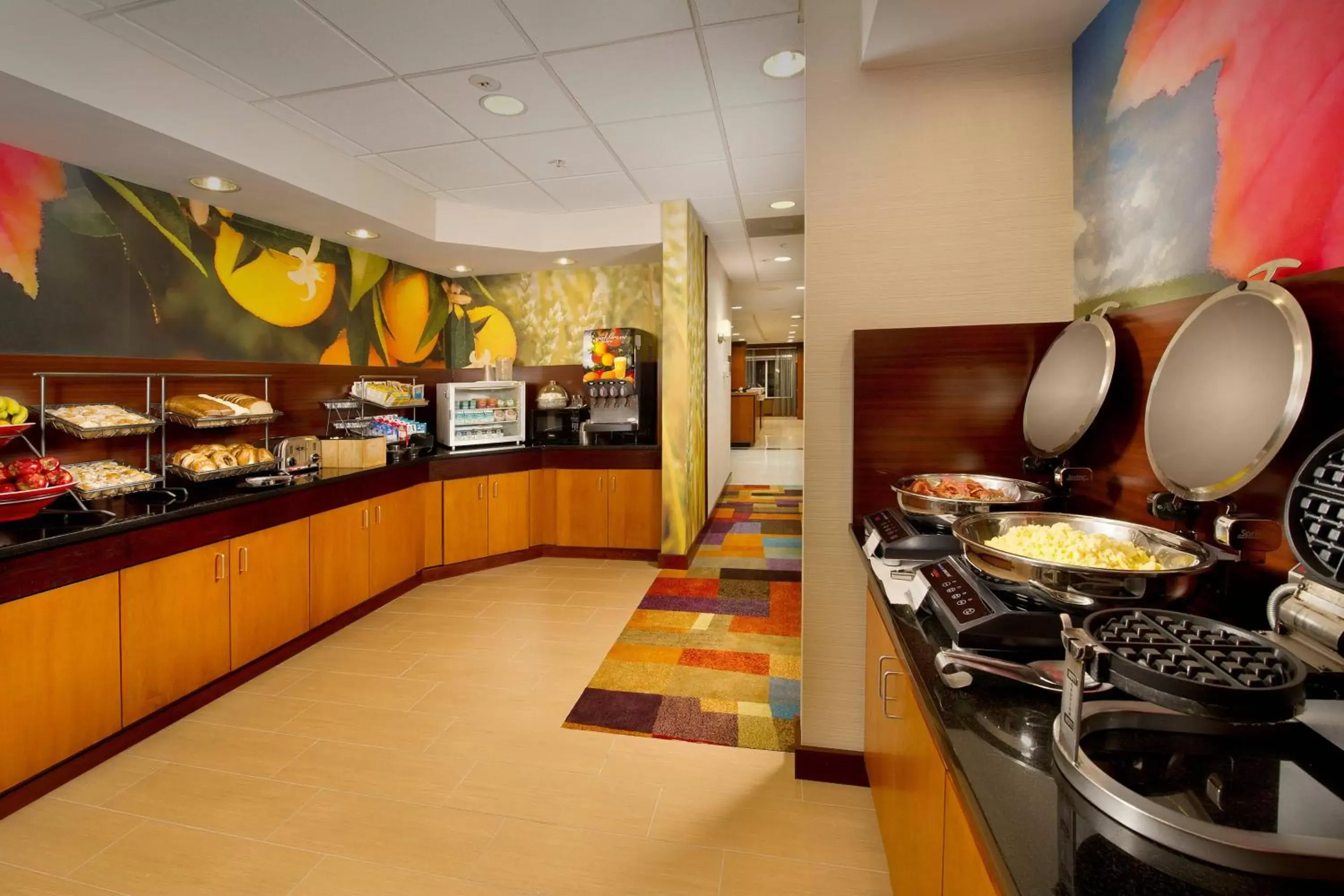 Breakfast, Food in Fairfield Inn & Suites Germantown Gaithersburg