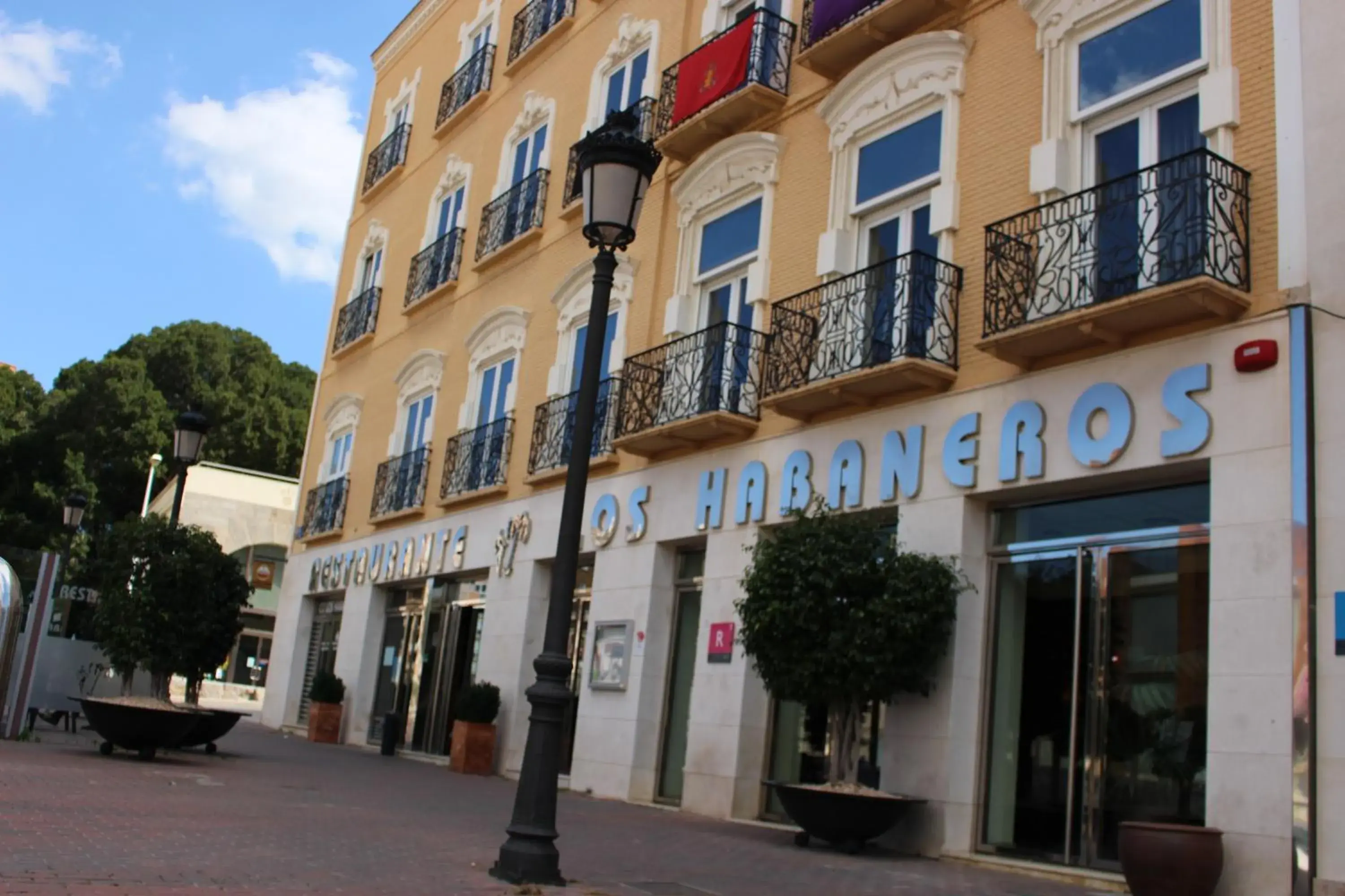 Facade/entrance, Property Building in Hotel Los Habaneros