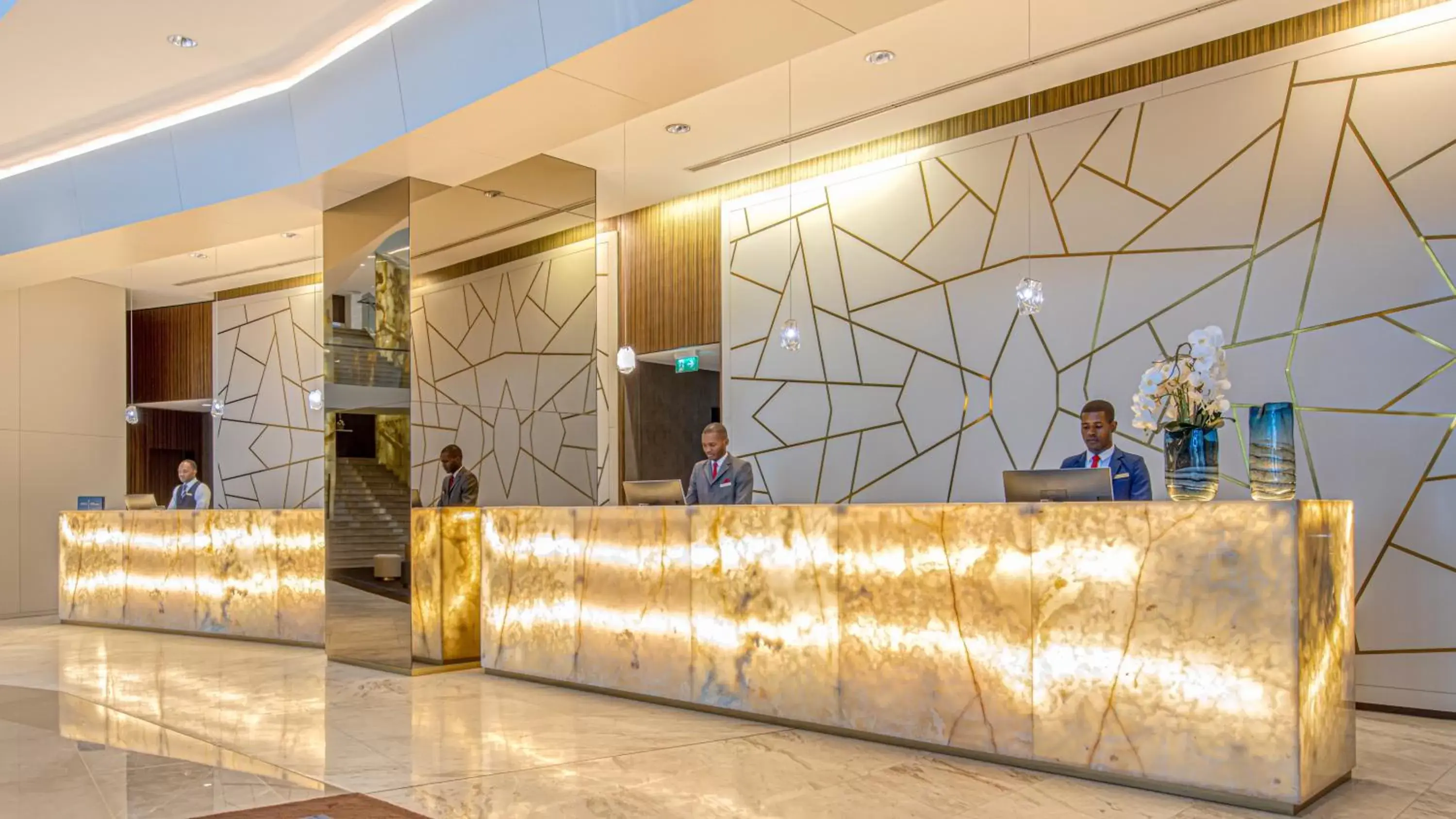 Staff, Lobby/Reception in InterContinental Luanda Miramar, an IHG Hotel