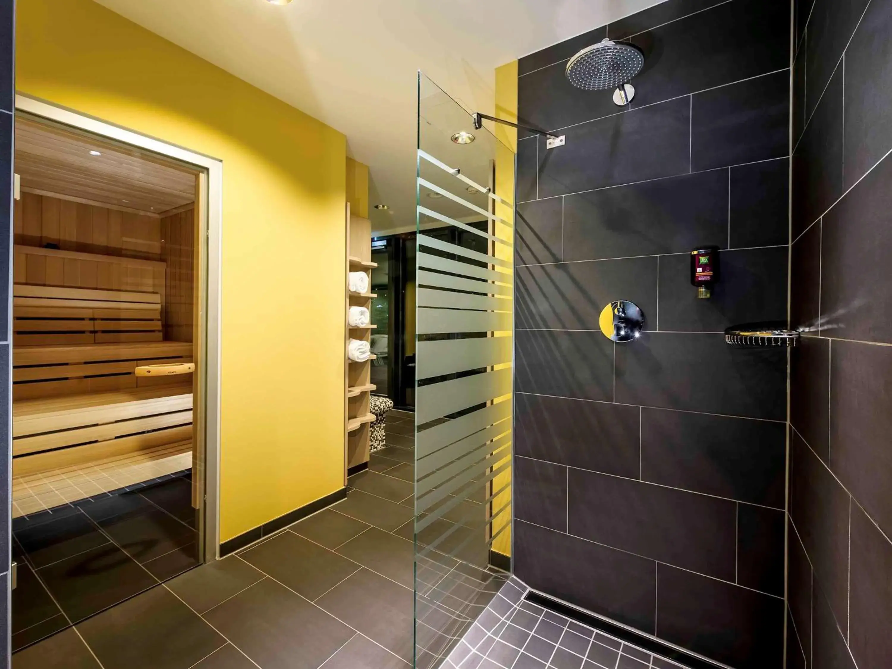 On site, Bathroom in ibis Styles Nagold-Schwarzwald