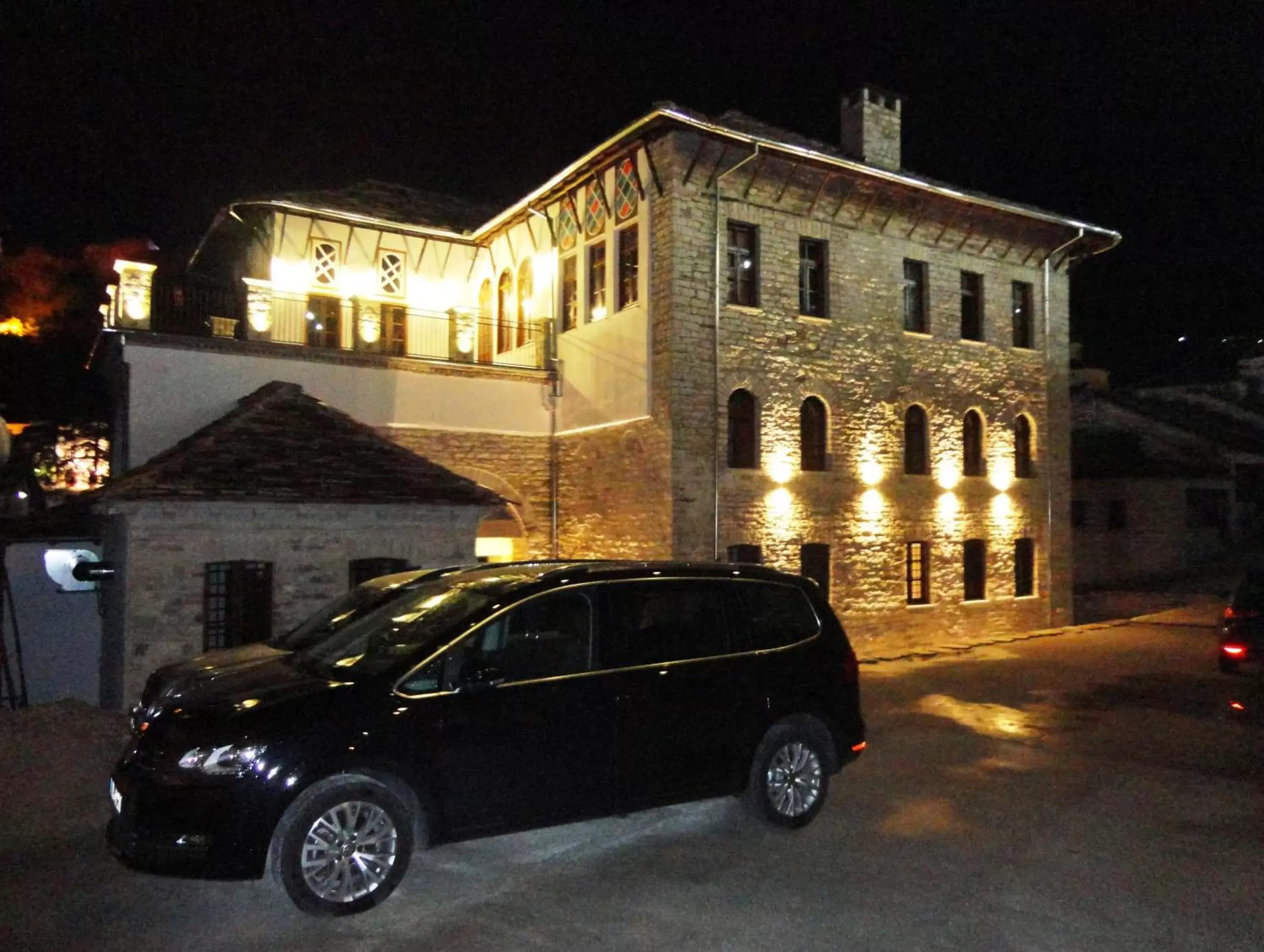 Facade/entrance, Property Building in Hotel Kalemi 2