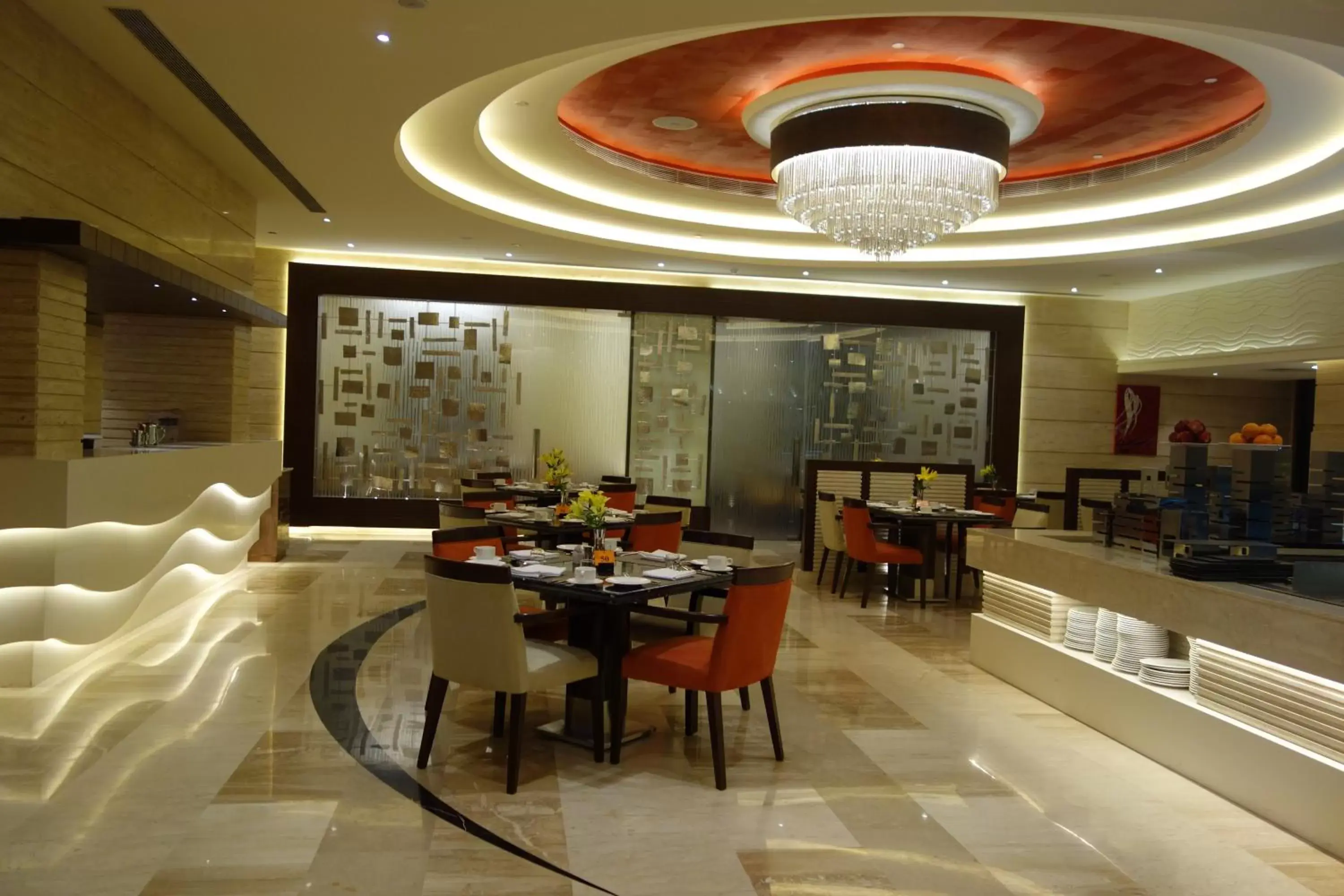 Restaurant/Places to Eat in The Suryaa Hotel New Delhi