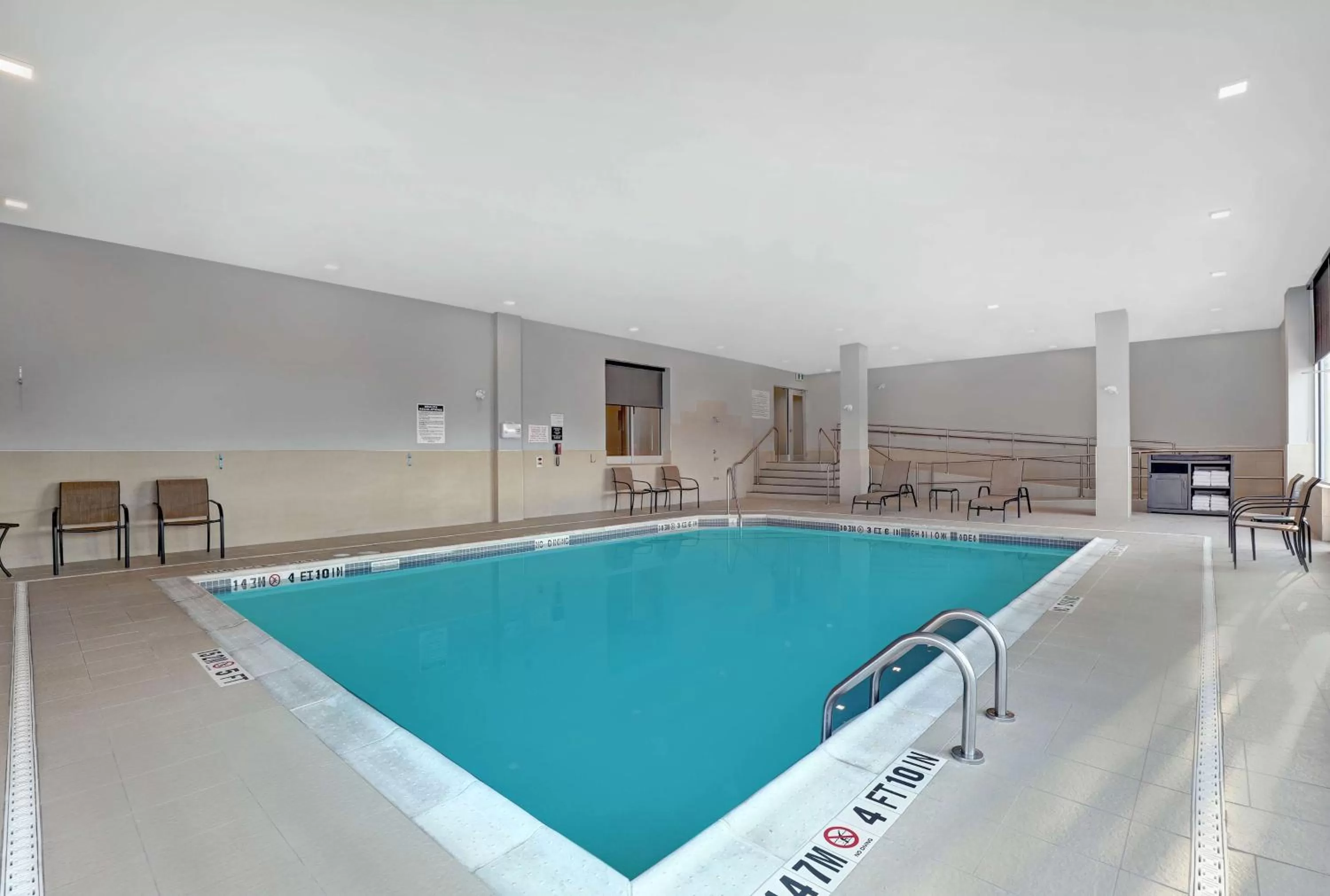 Pool view in Hampton Inn & Suites Belleville