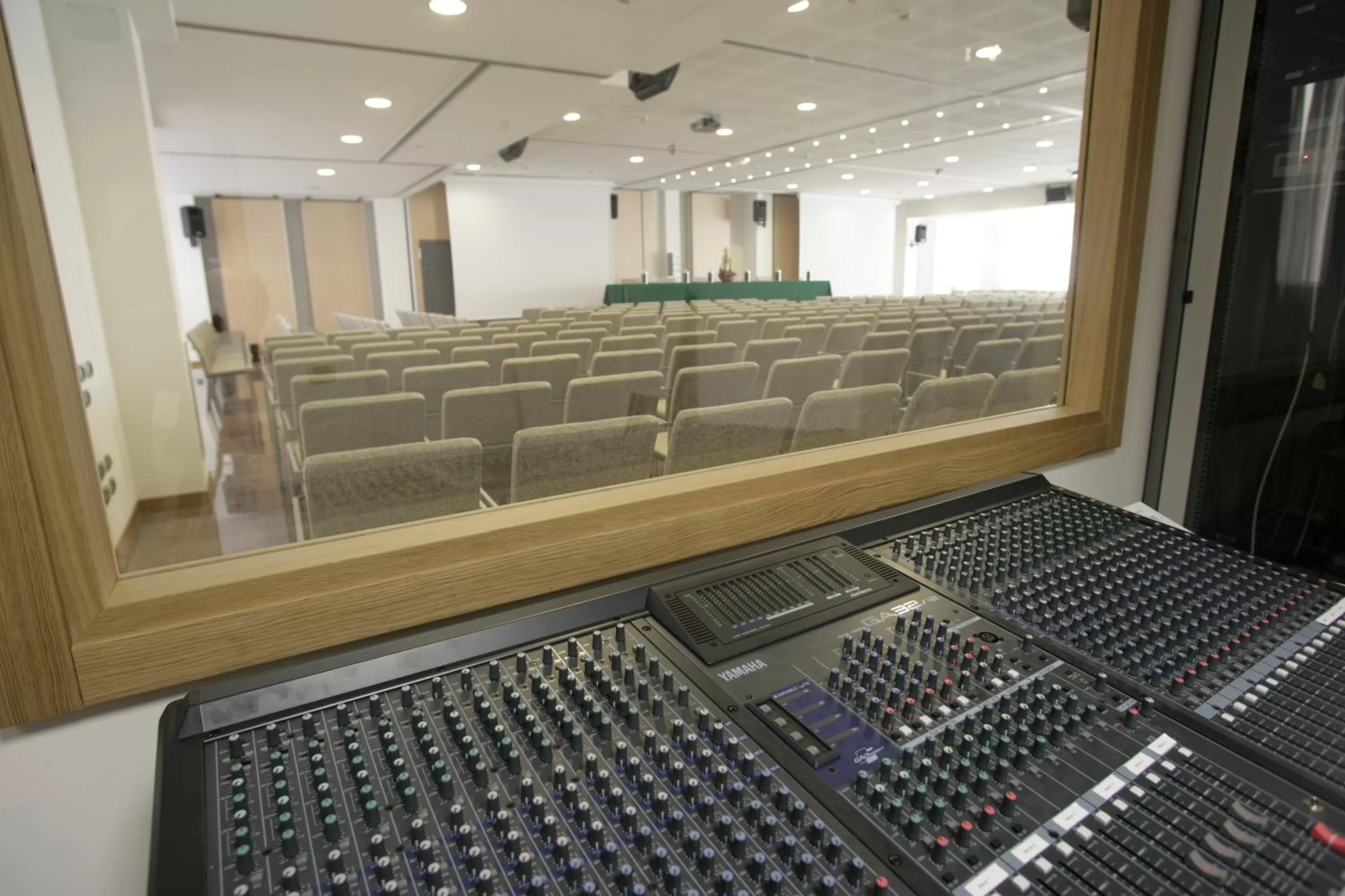 Business facilities in Hotel San Marco Fitness Pool & Spa