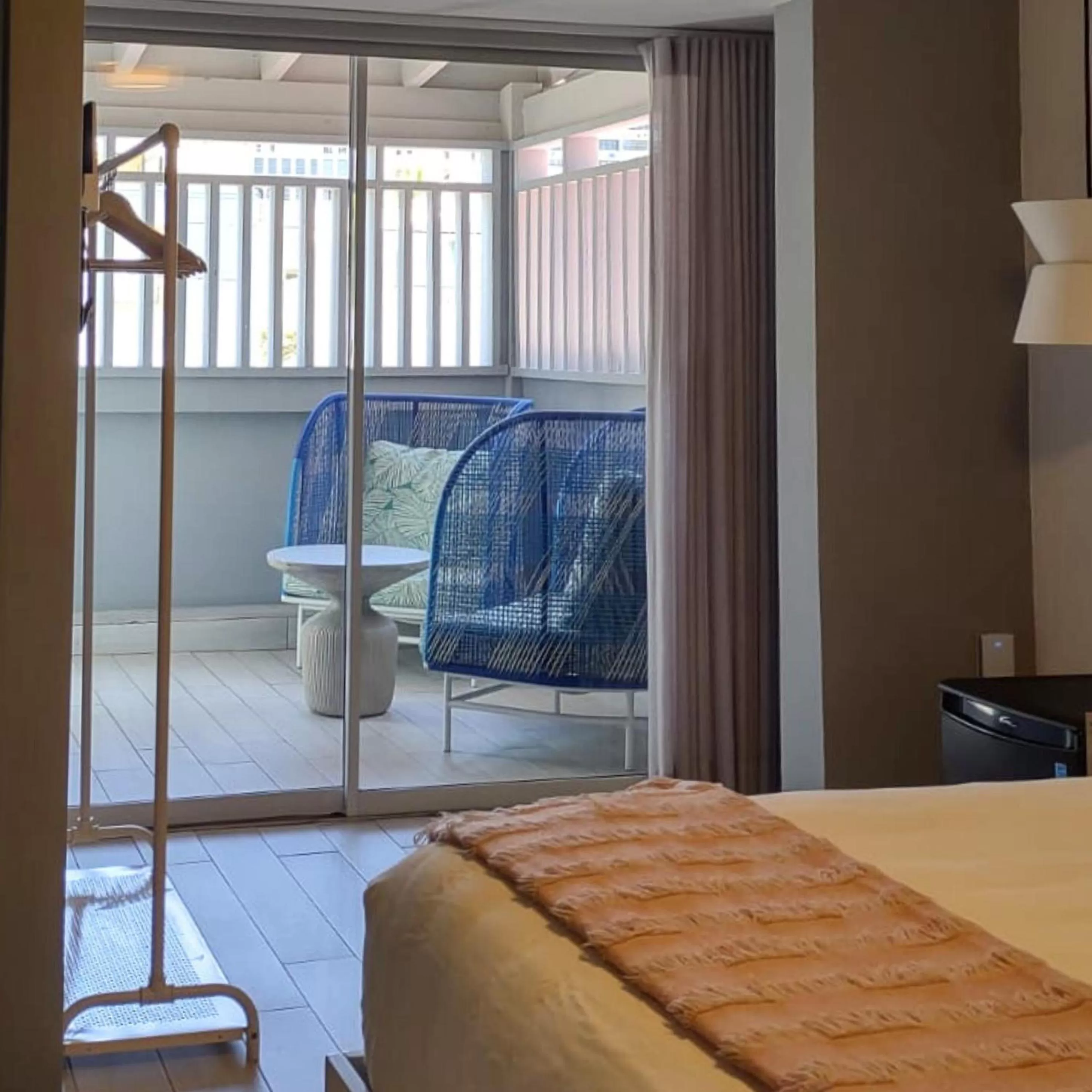 Bed in Trópica Beach Hotel