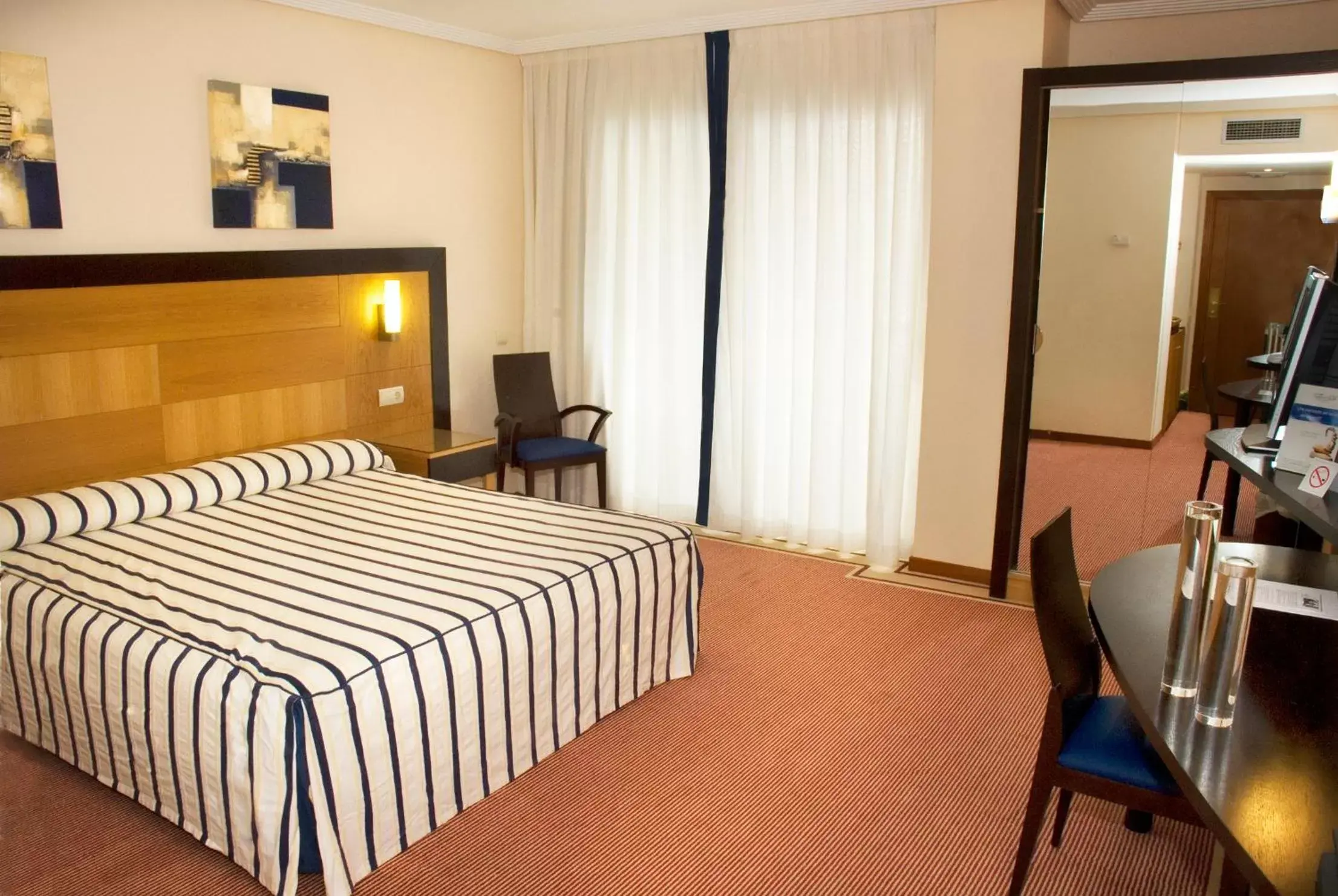 Triple Room (2 Adults + 1 Child) in Hotel Bonalba Alicante