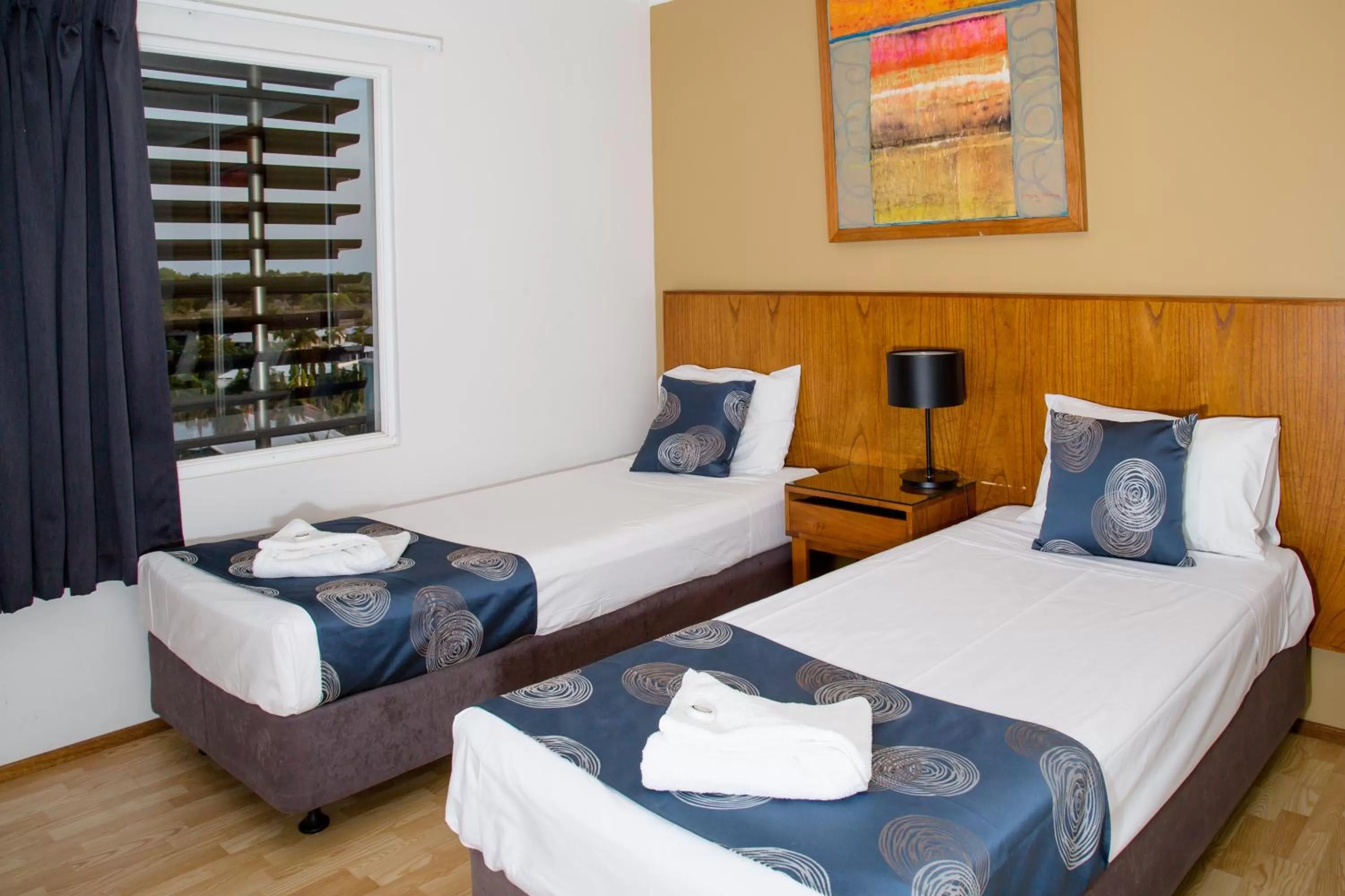 Bedroom, Bed in Cullen Bay Resorts