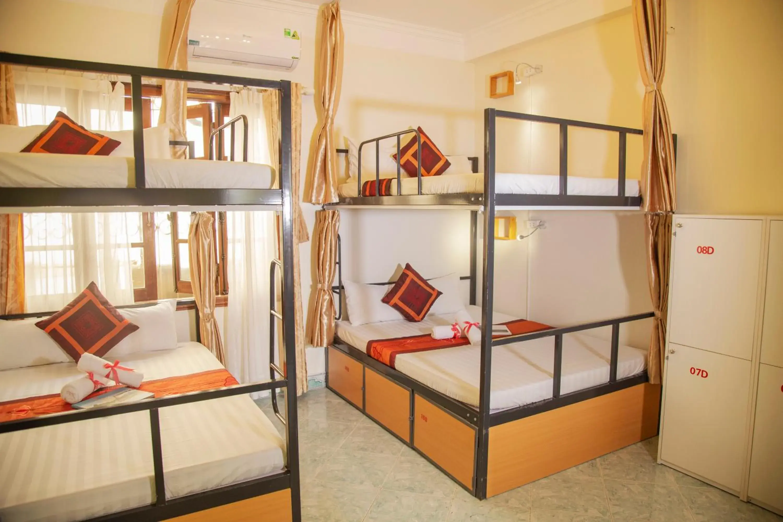 Bunk Bed in Hanoi City Backpackers Hostel