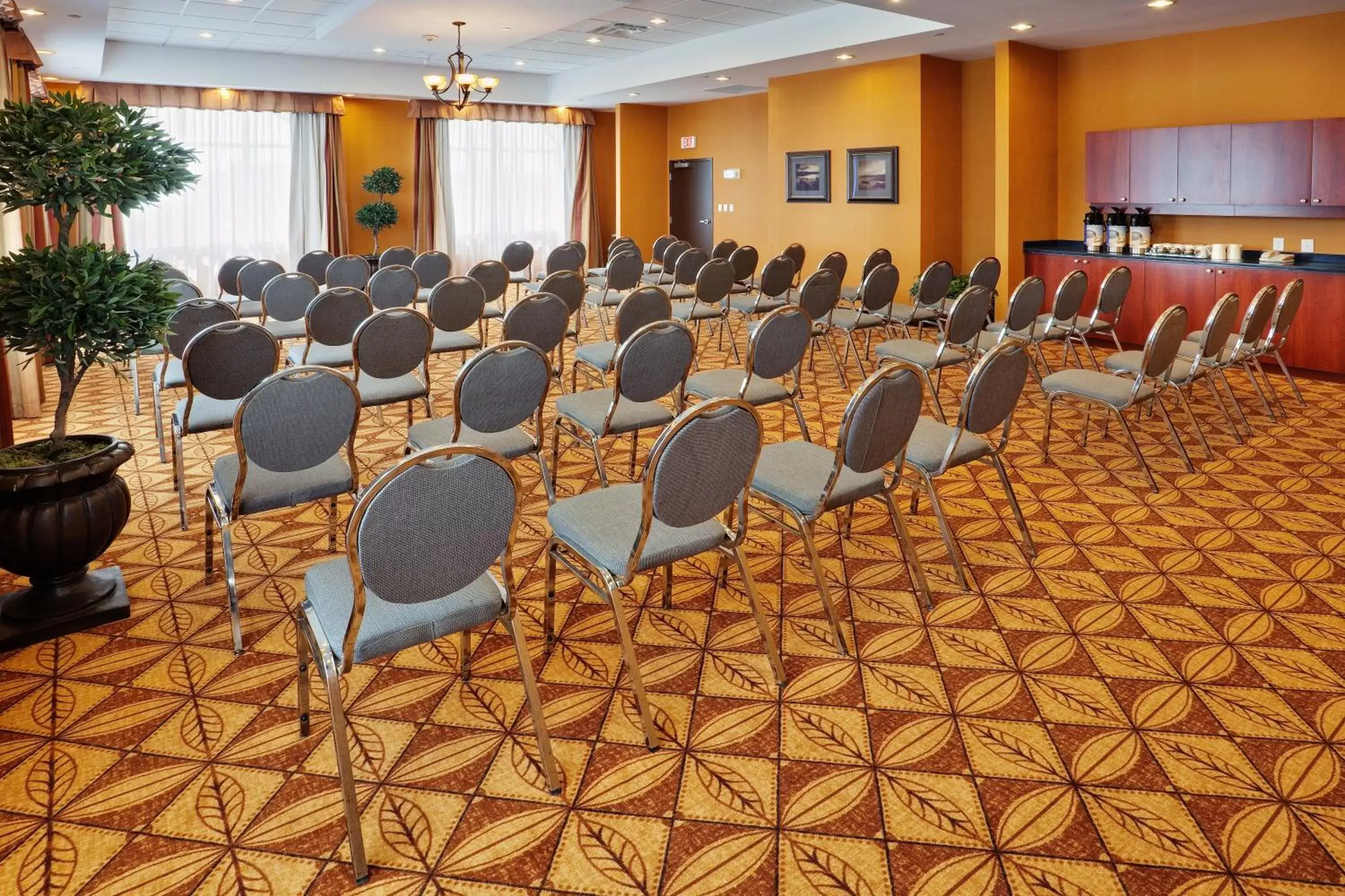 Banquet/Function facilities in Holiday Inn Express Hotel & Suites Clarington - Bowmanville, an IHG Hotel