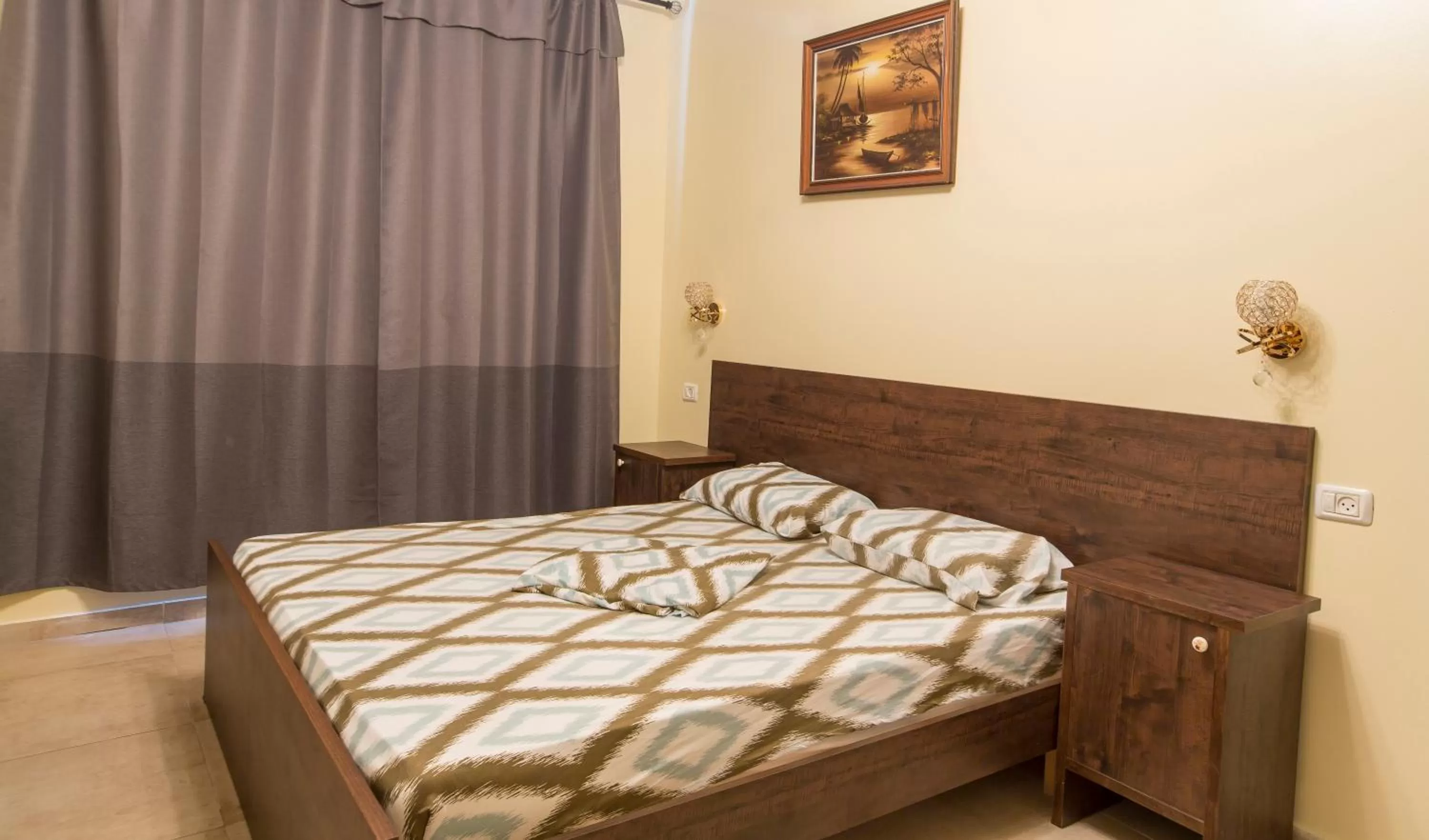 Property building in Central Laguardia Hotel