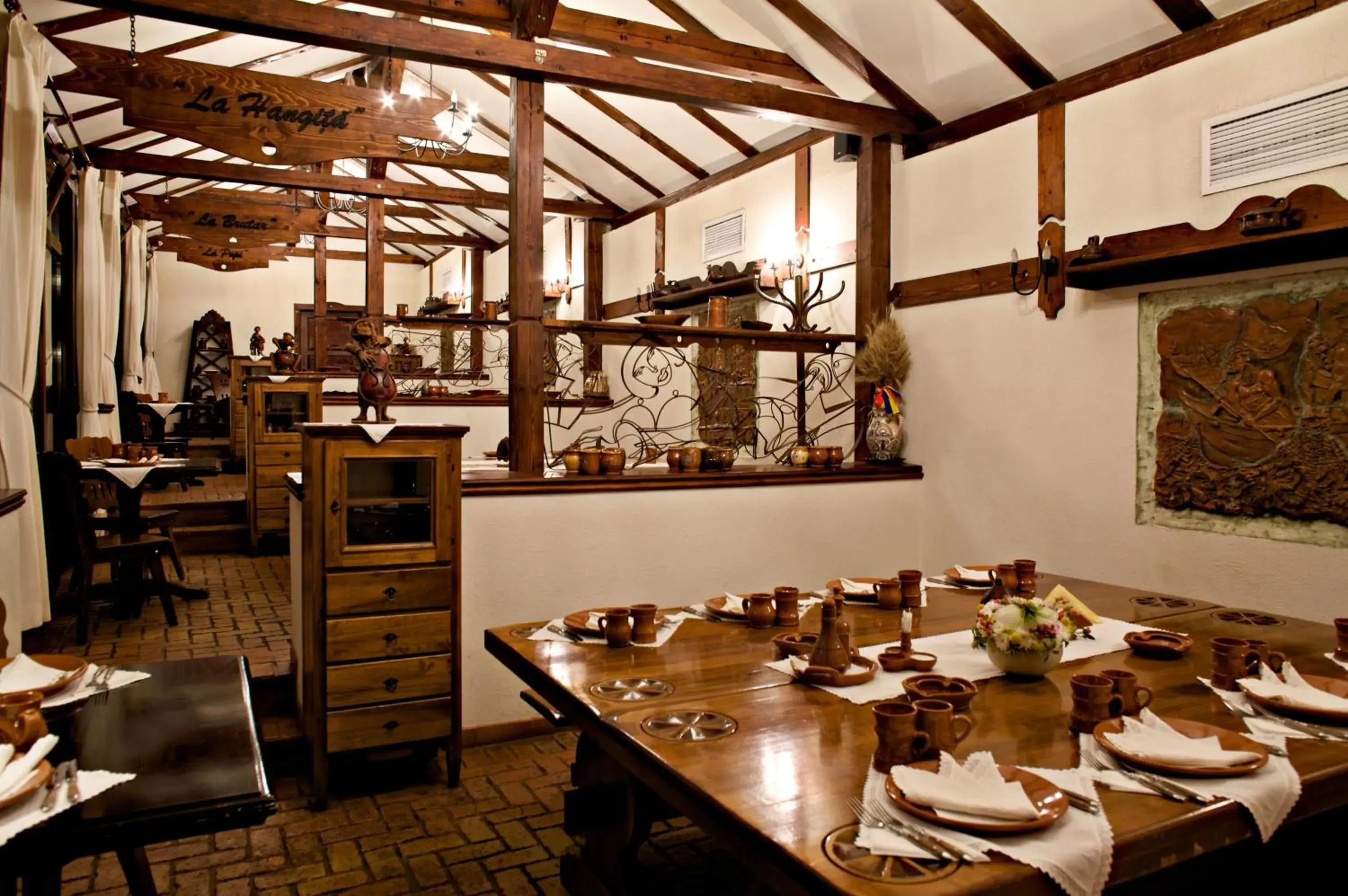 Restaurant/Places to Eat in Hotel Bellaria