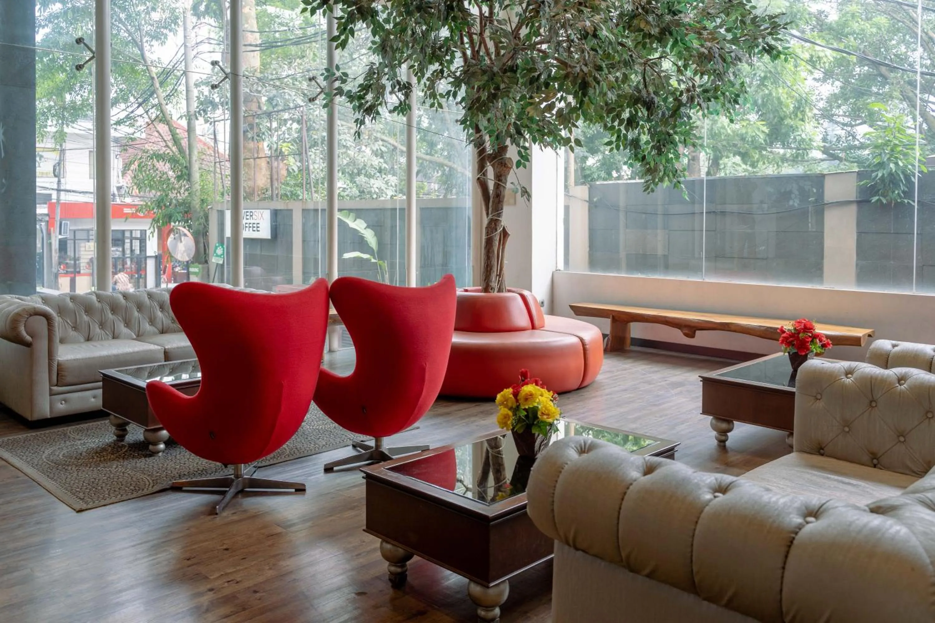 Seating area in Kalya Hotel Bandung Dago