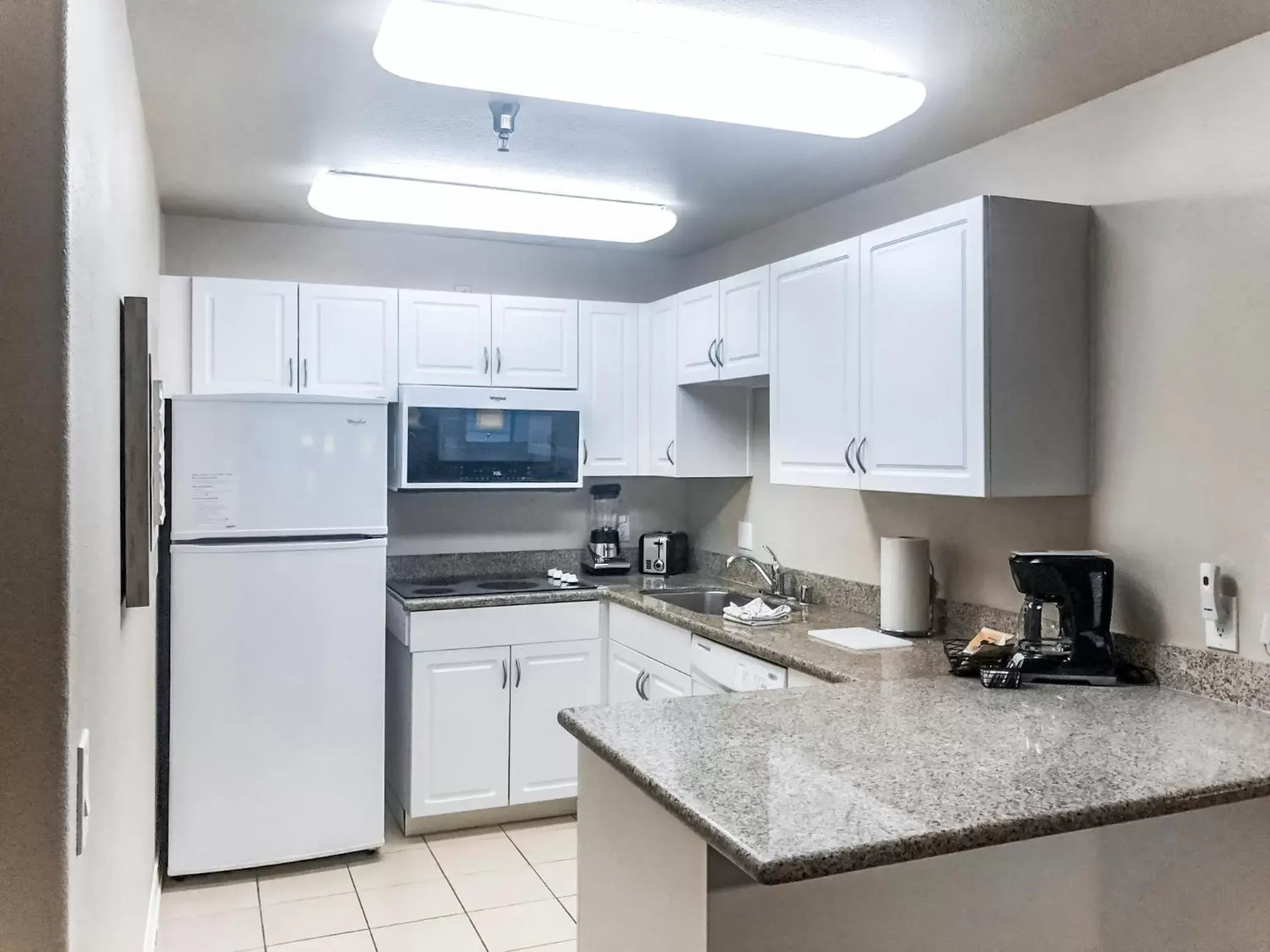 BBQ facilities, Kitchen/Kitchenette in Riviera Beach & Shores Resorts