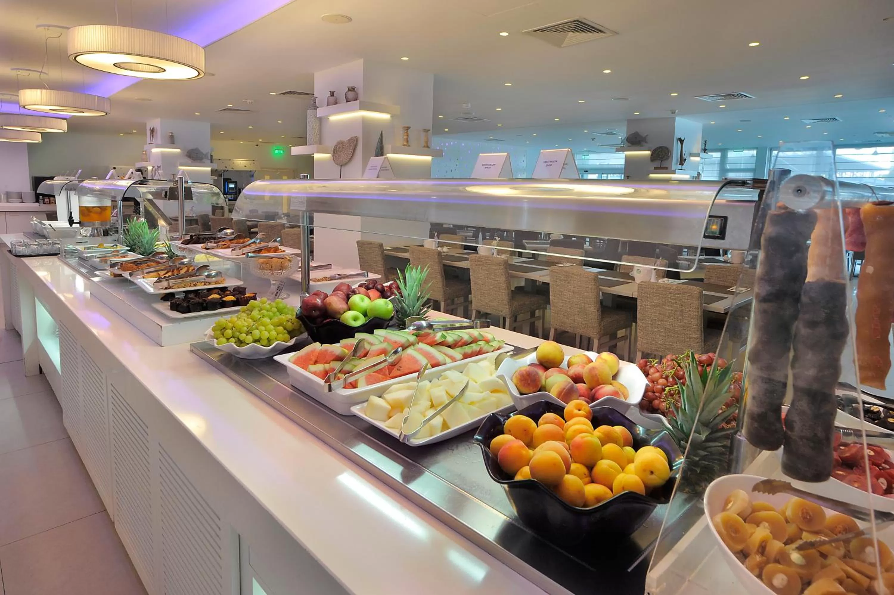 Breakfast in Nestor Hotel