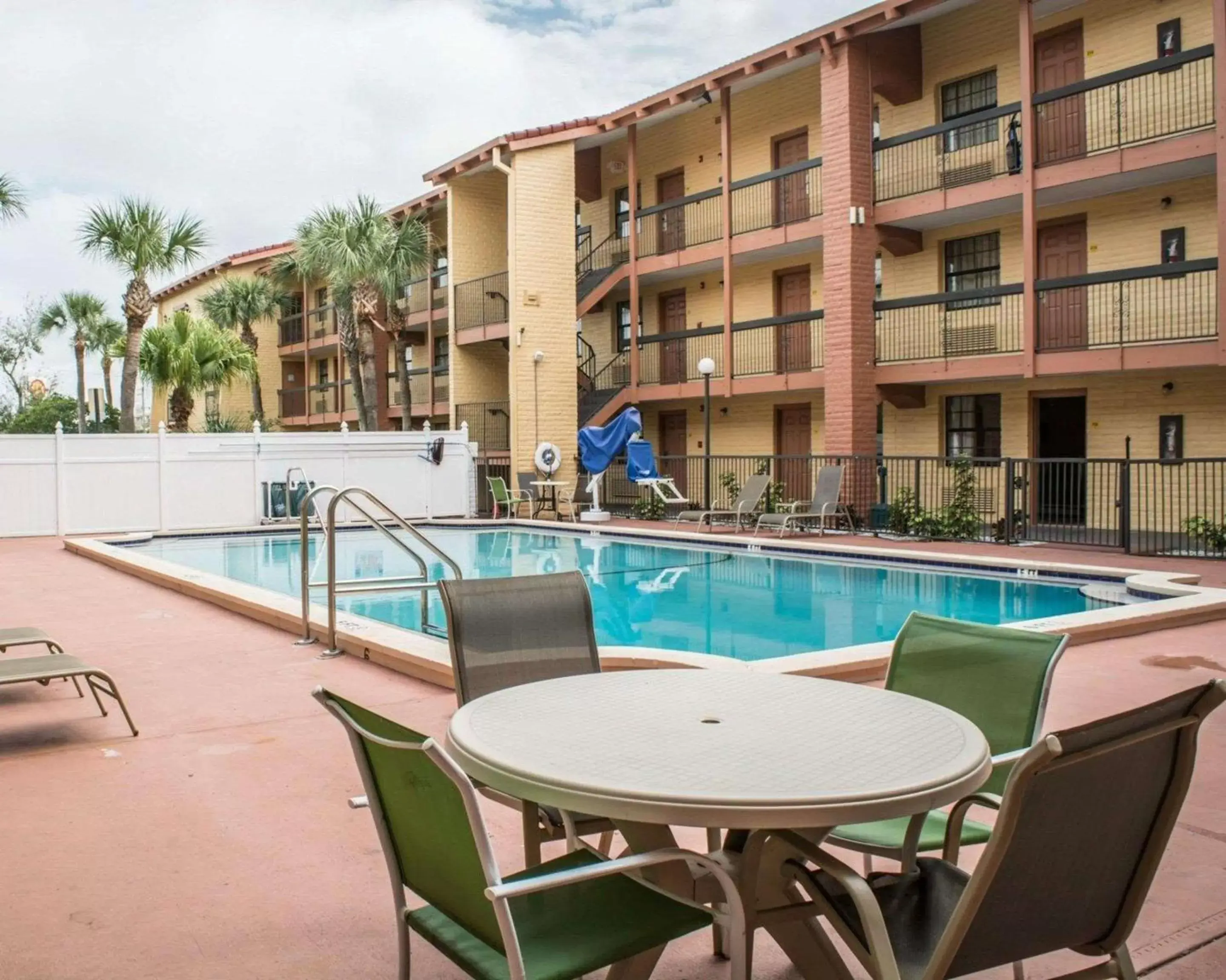 On site, Swimming Pool in Rodeway Inn Near Ybor City - Casino