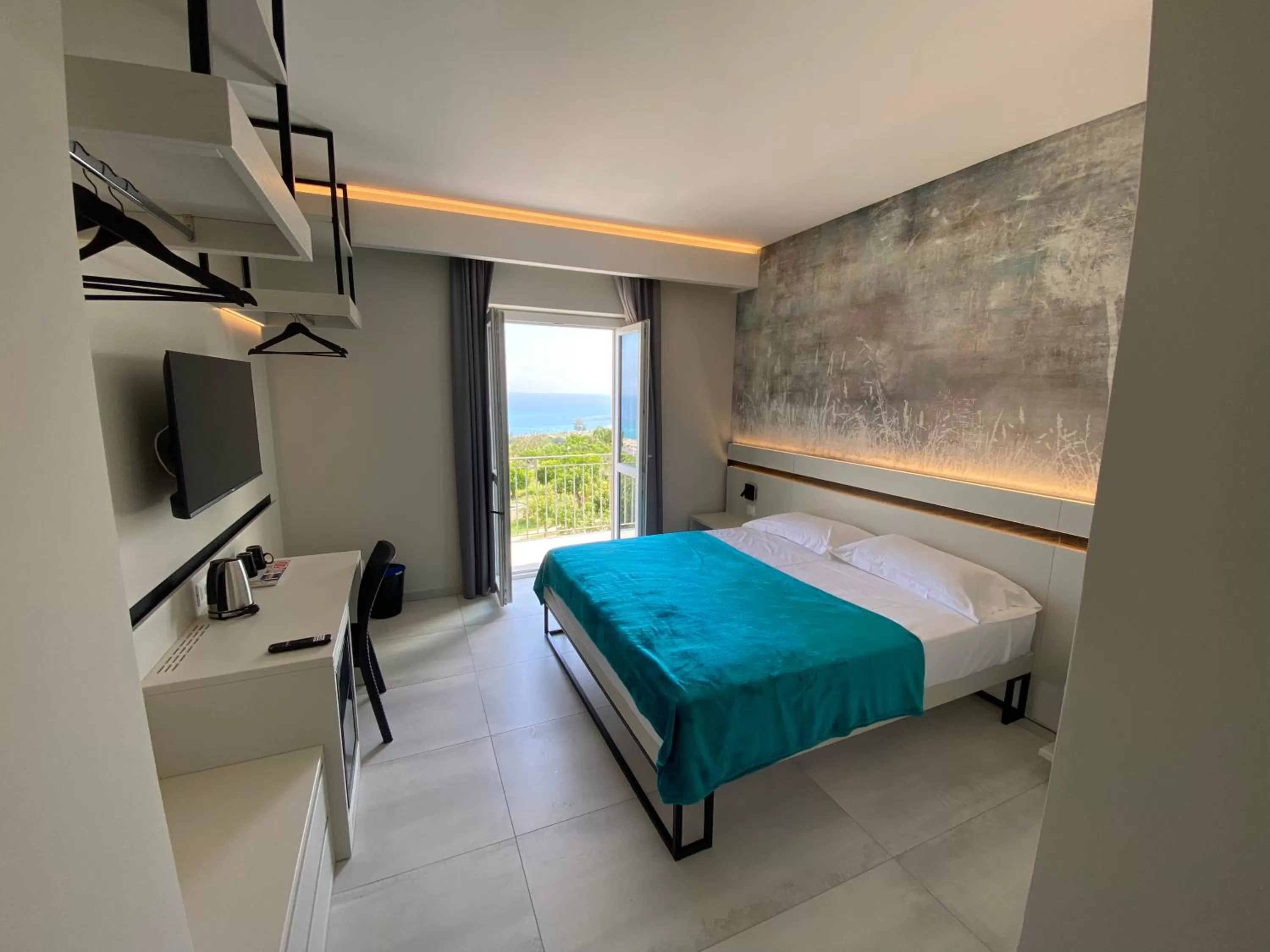 Bed in Aether Suites Tropea - Free Private Parking