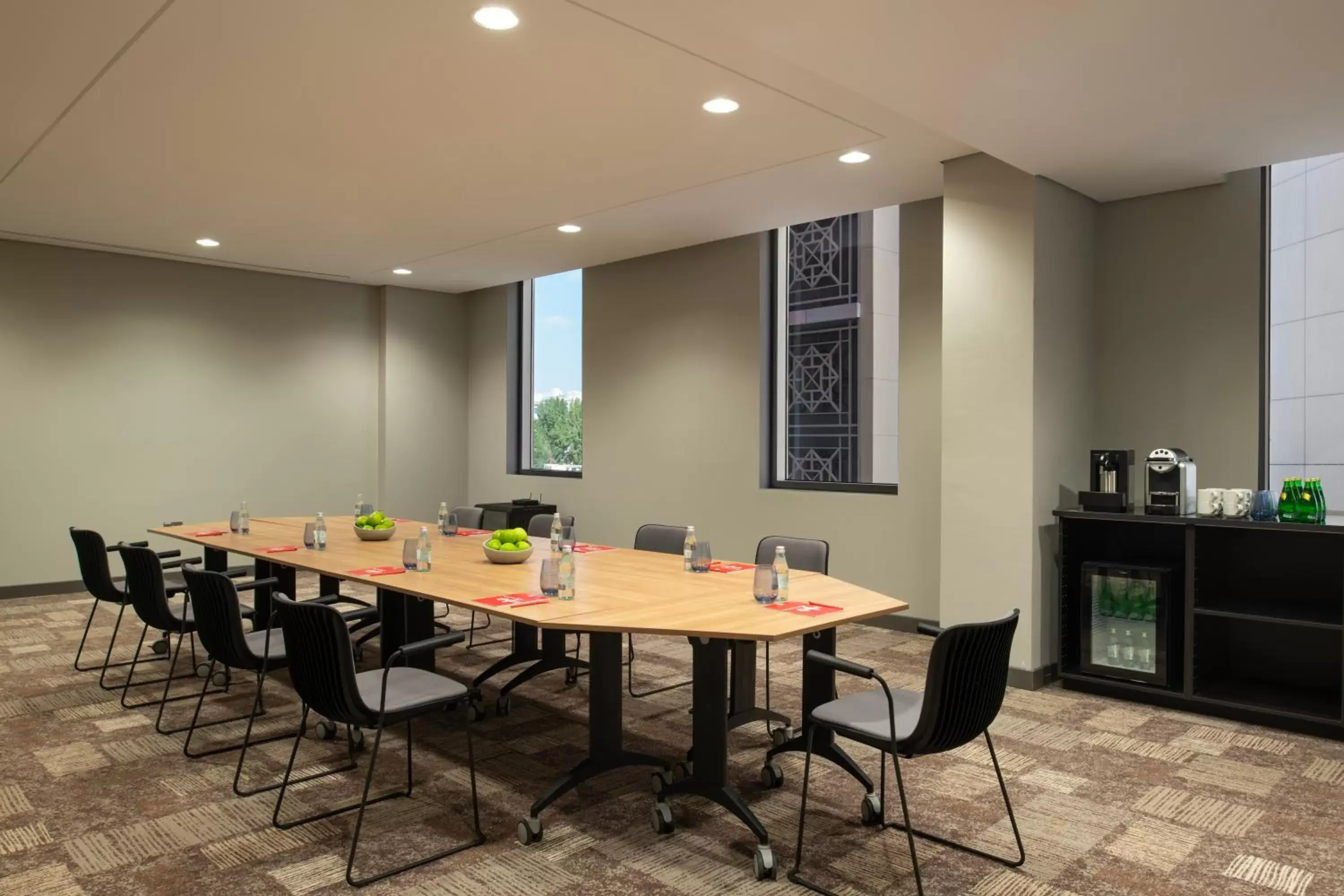 Meeting/conference room in ibis Doha