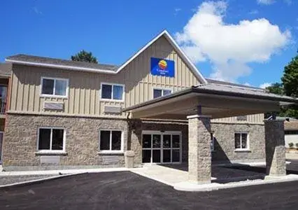 Facade/entrance, Property Building in Comfort Inn & Suites Thousand Islands Harbour District