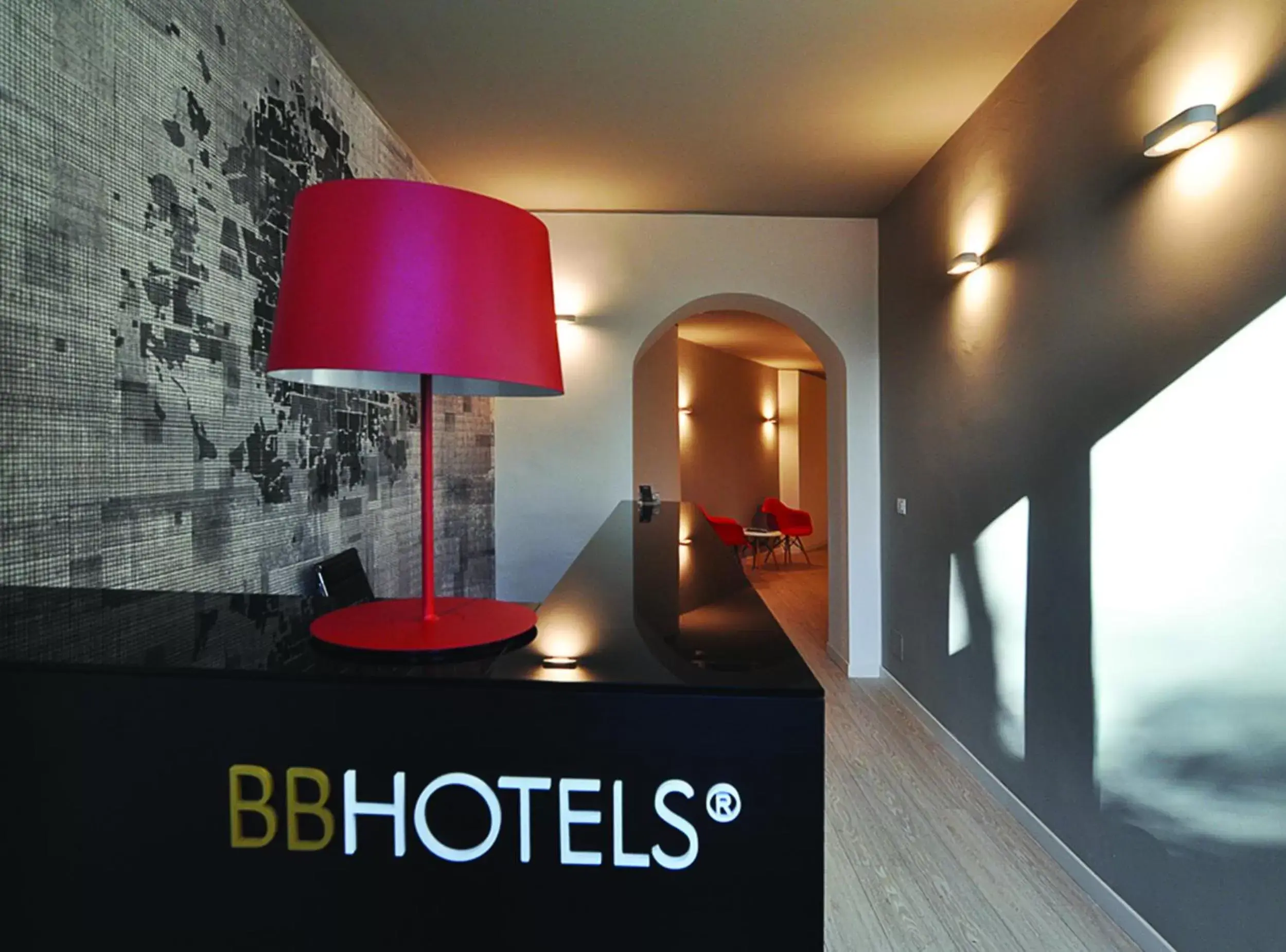 Lobby or reception in BB Hotels Aparthotel Città Studi