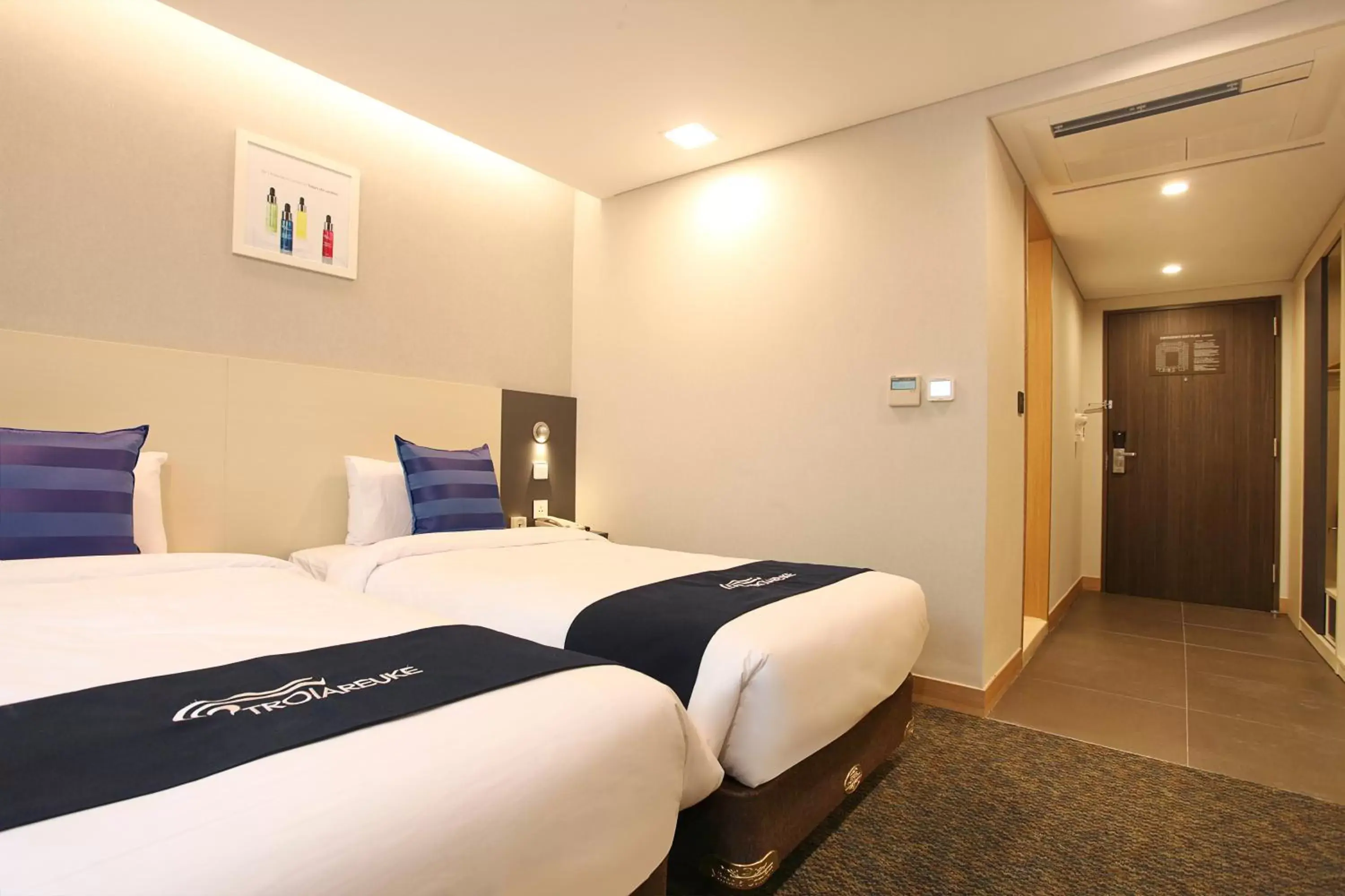 Bedroom, Room Photo in Hotel Skypark Kingstown Dongdaemun