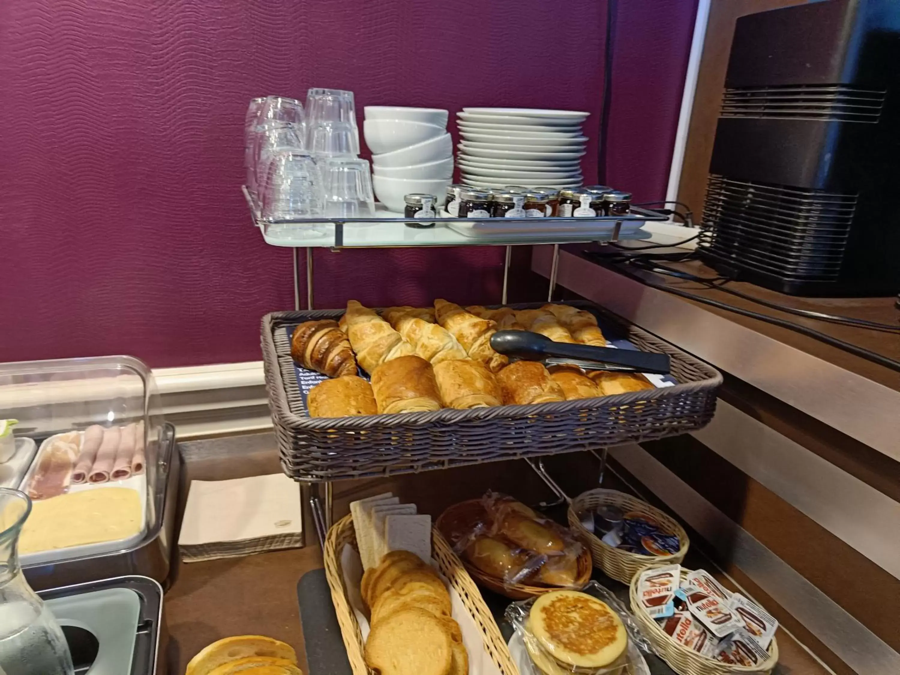 Buffet breakfast, Food in Contact Hôtel du Relais Thouars