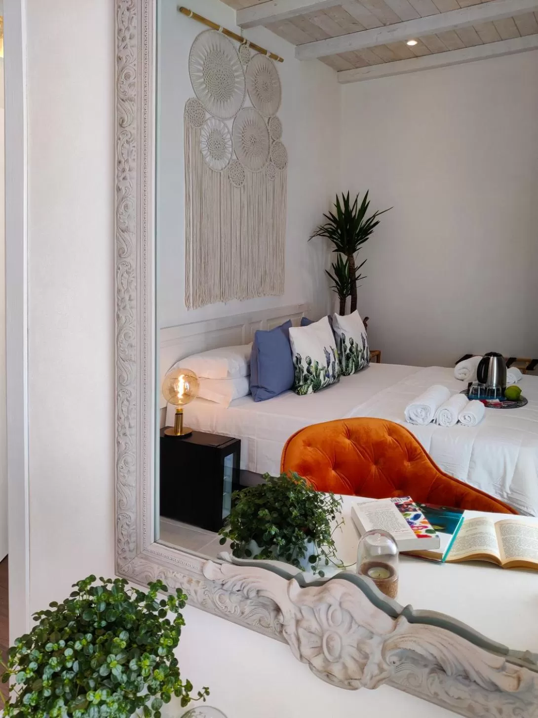 Bedroom, Bed in Calamùrn Ortigia