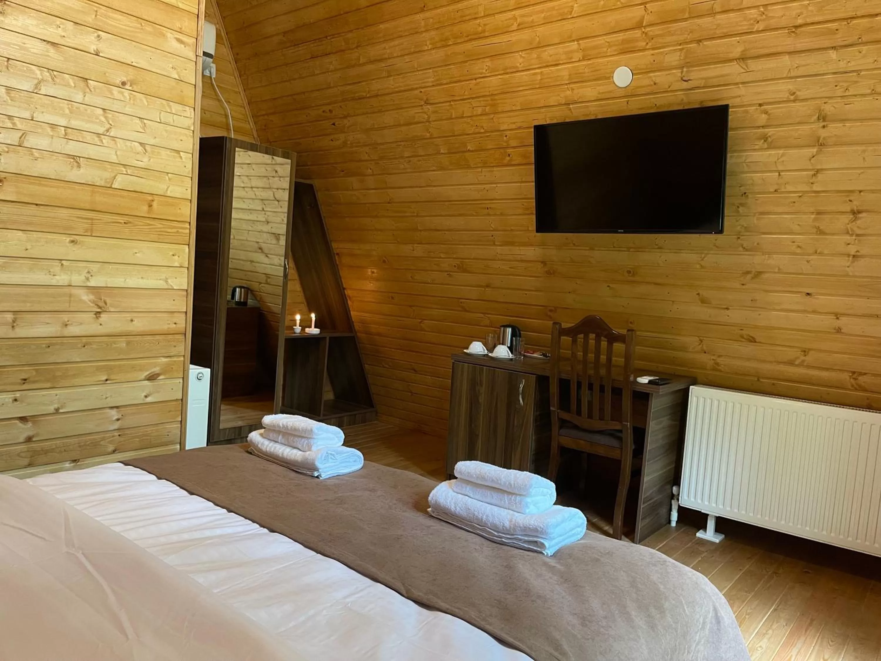 TV and multimedia, Bed in Royal Palace Hotel, Lagodekhi