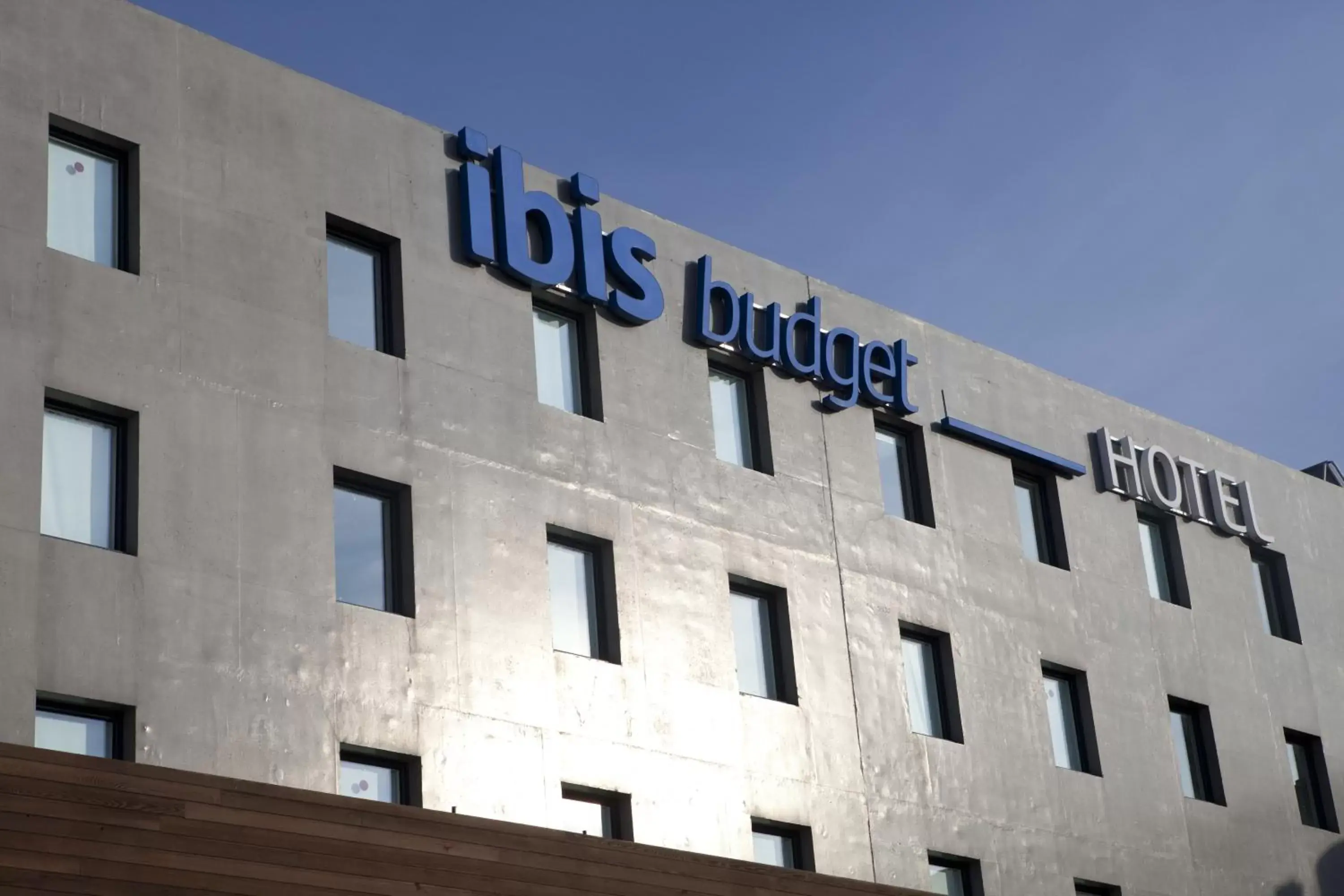 Facade/entrance, Property Building in ibis budget Sète centre