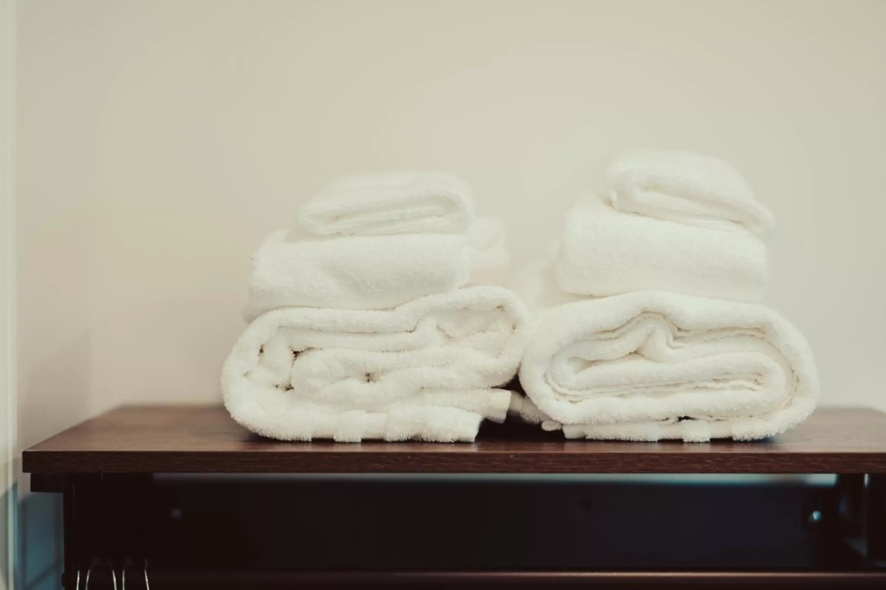 Decorative detail in Blufftop Inn & Suites - Wharf/Restaurant District Decorative detail in Blufftop Inn & Suites - Wharf/Restaurant District