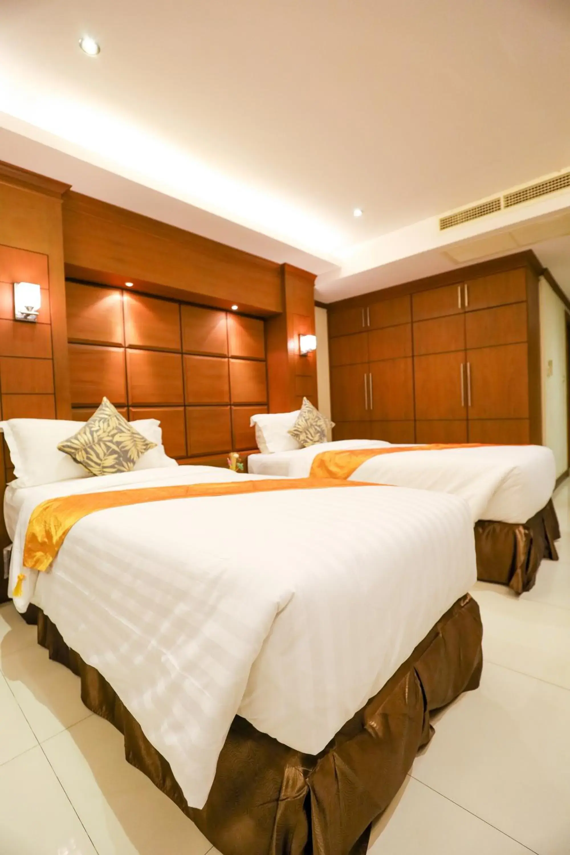 Bed in Tara Court Hotel Bed in Tara Court Hotel