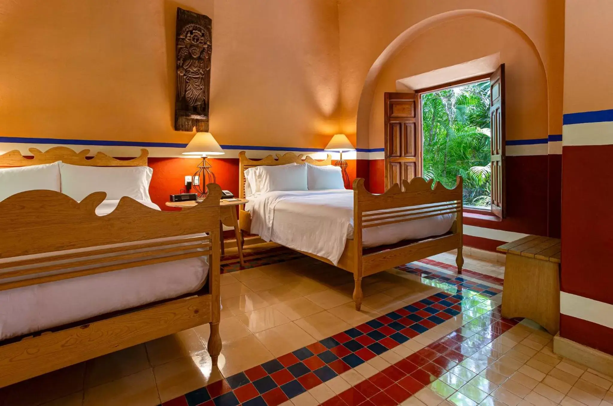 Photo of the whole room, Bed in Hacienda San Jose