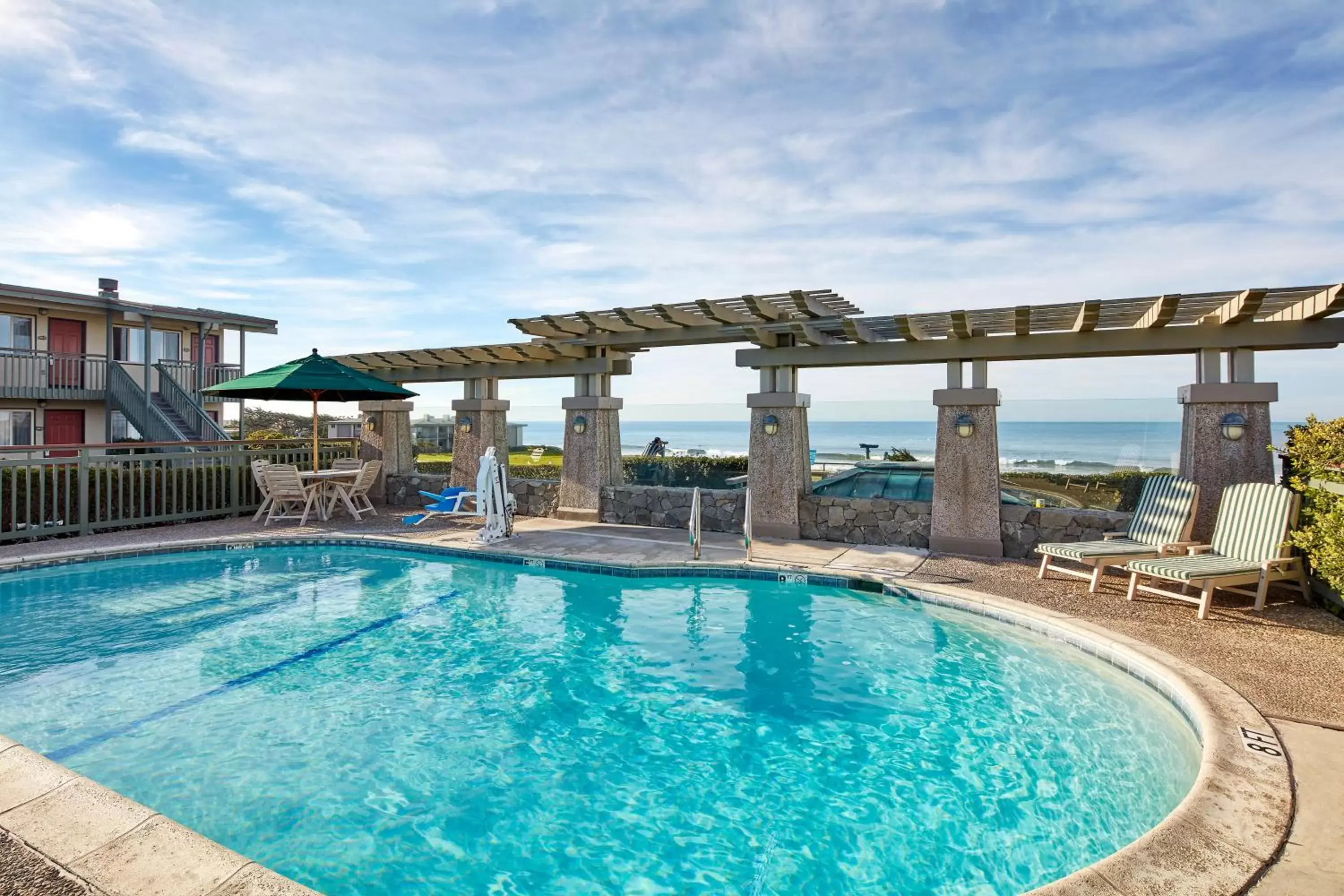 Swimming pool in Cavalier Oceanfront Resort