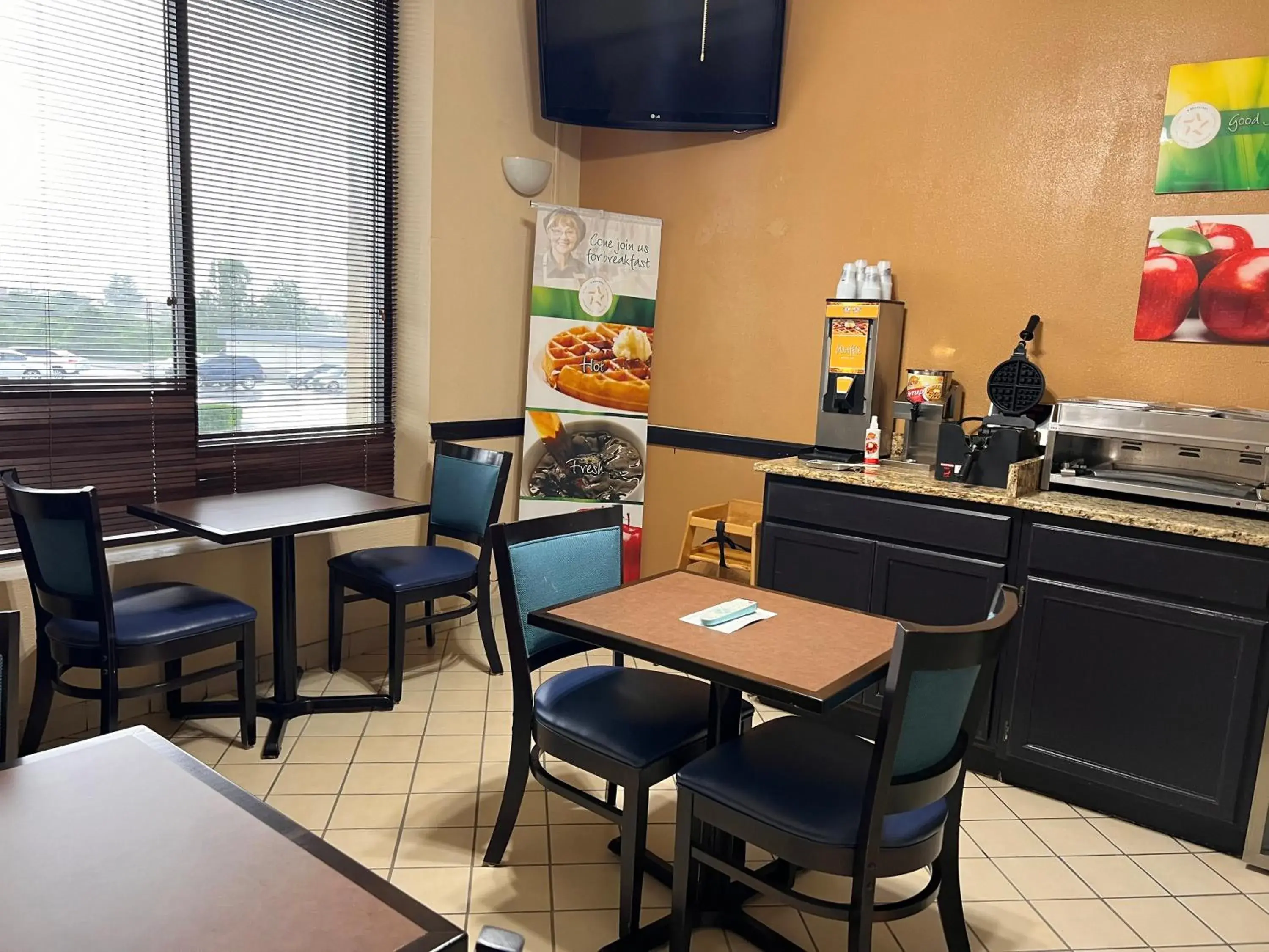 Restaurant/Places to Eat in Quality Inn Maysville