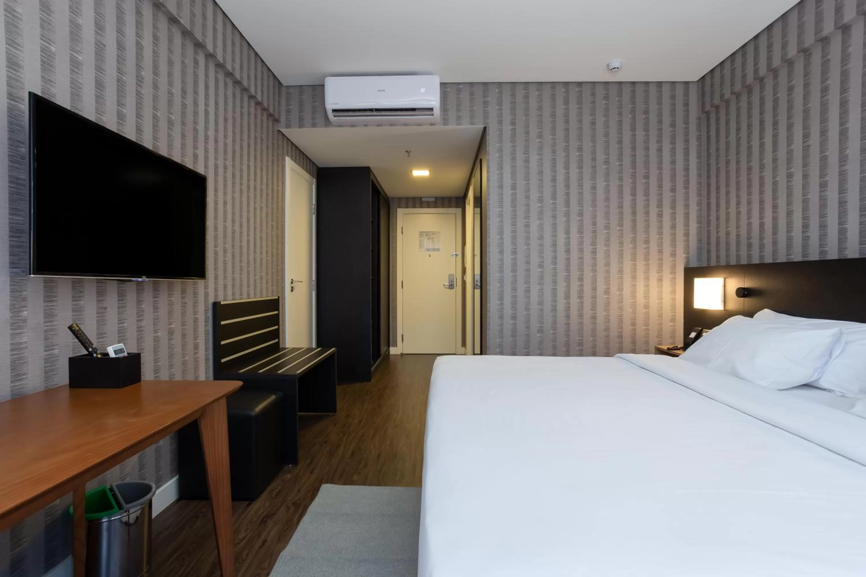 Bed in Hilton Garden Inn Praia Brava