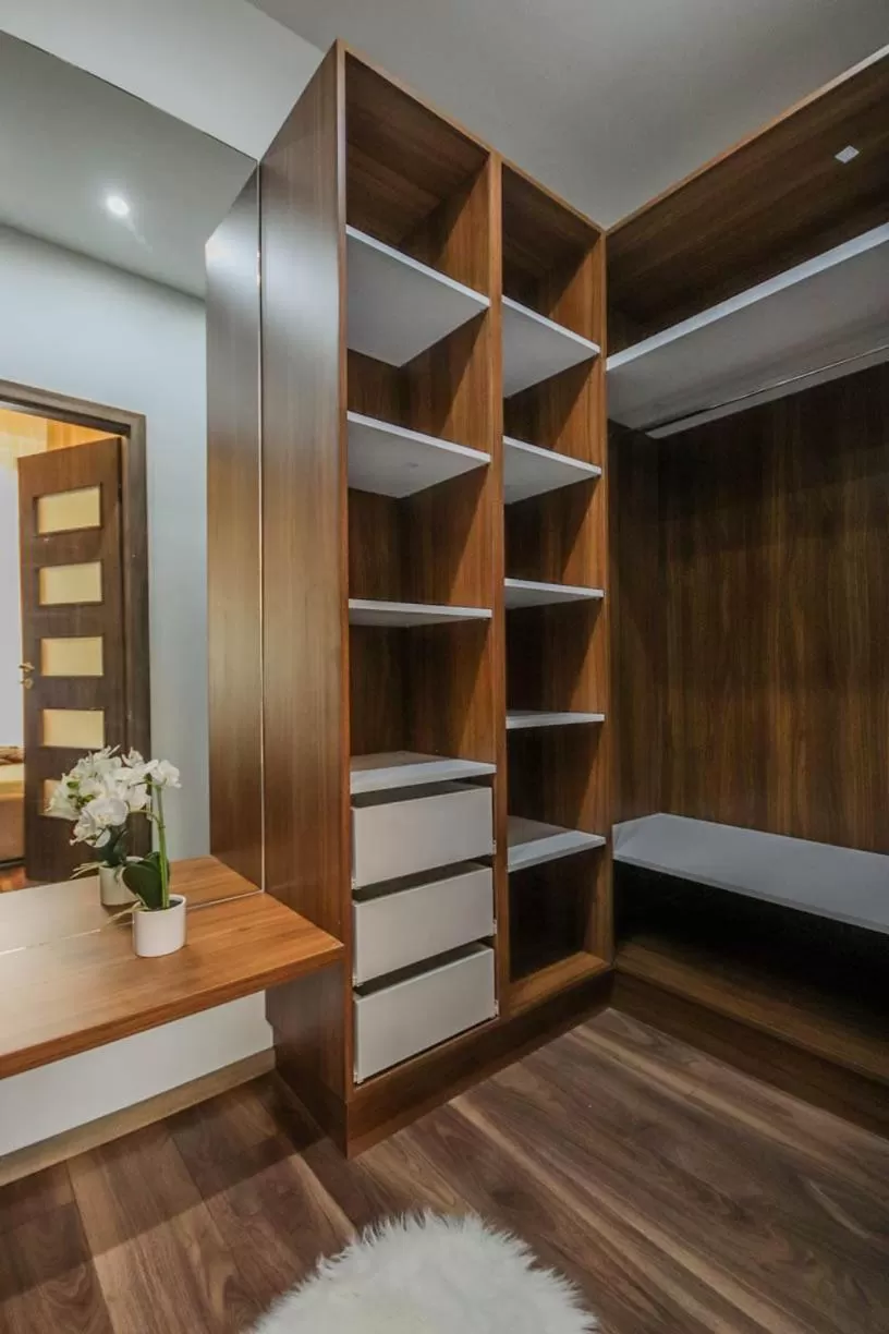 wardrobe in Bengt Apartment Dohány Str.