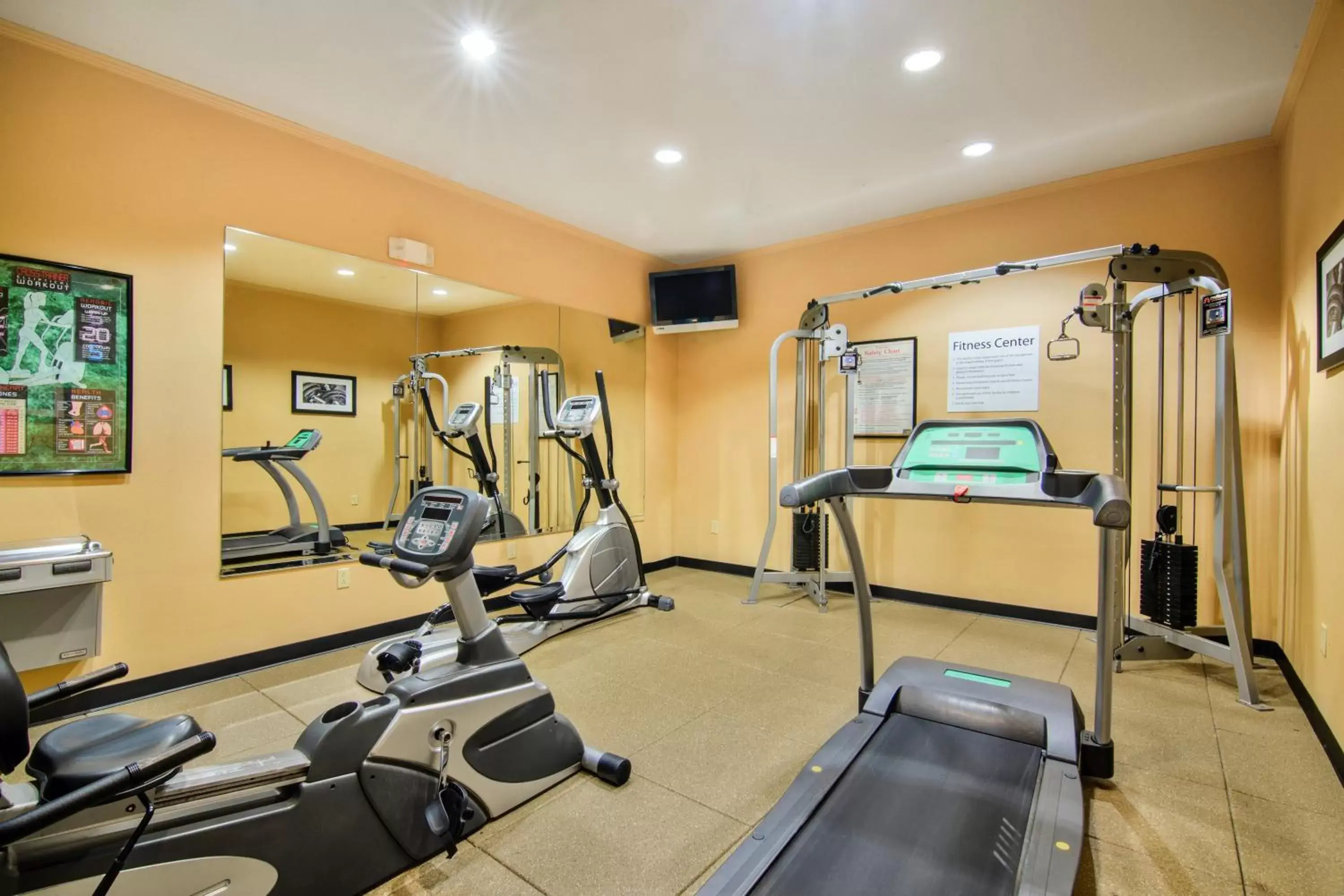 Fitness centre/facilities, Fitness Center/Facilities in Holiday Inn Express Hotel & Suites Terrell, an IHG Hotel