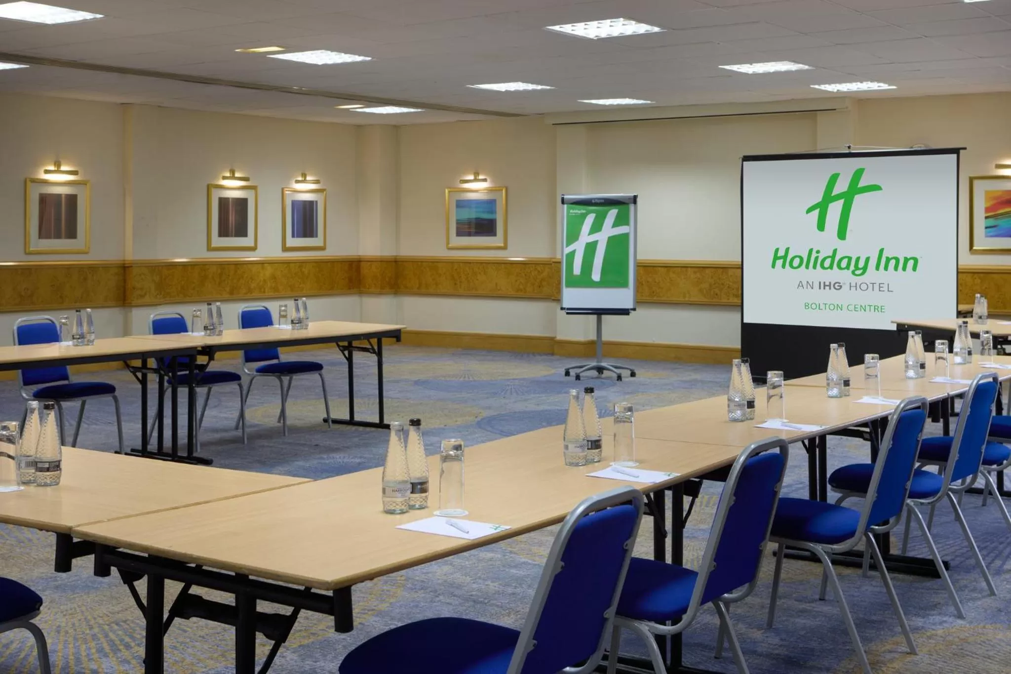 Meeting/conference room in Holiday Inn Bolton Centre by IHG